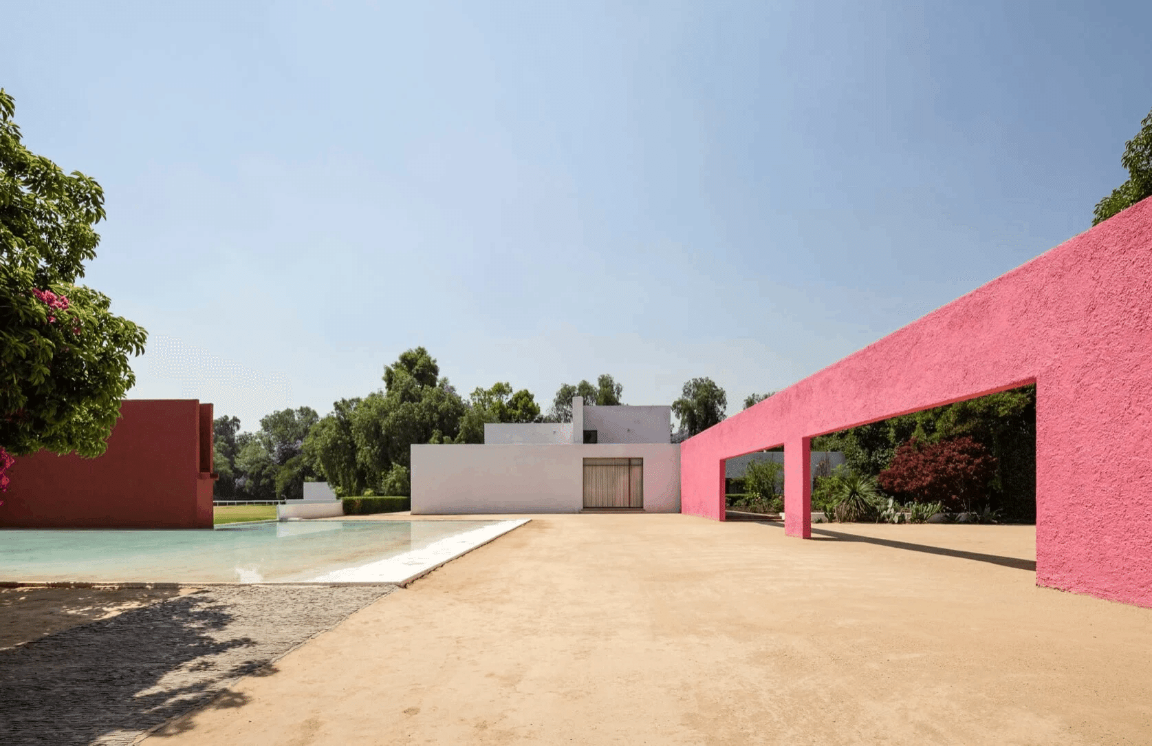 BARRAGAN　ルイス・バラガン　作品集　建築　メキシコ The Architecture of Luis Barragan ルイス・バラガン - 古本買取販売