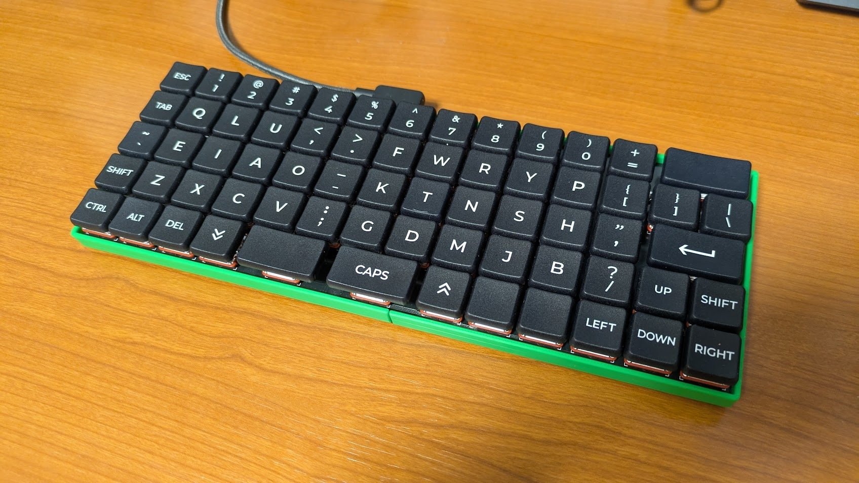 On Any Banana Day 自作キーボード 格子配列 オーソリニア 自作キーボードOn Any Banana Dayを設計しました｜Ratata aka