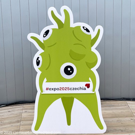 役にたたない大阪・関西万博の歩き方｜carmine