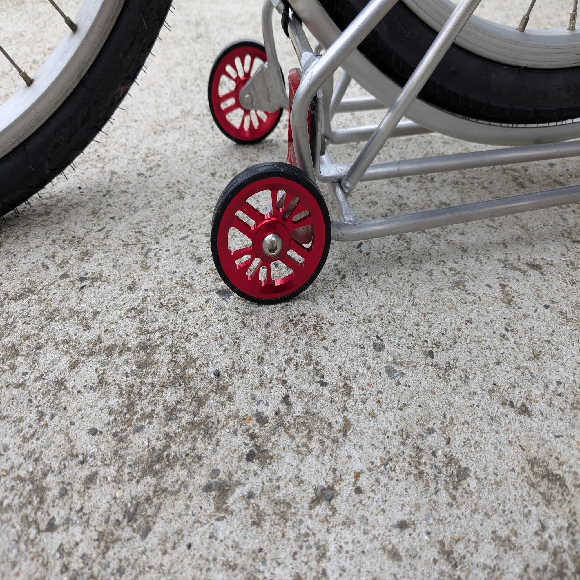 台湾ですが、ブロンプトン始めました｜HikerMASA（斉藤正史）
