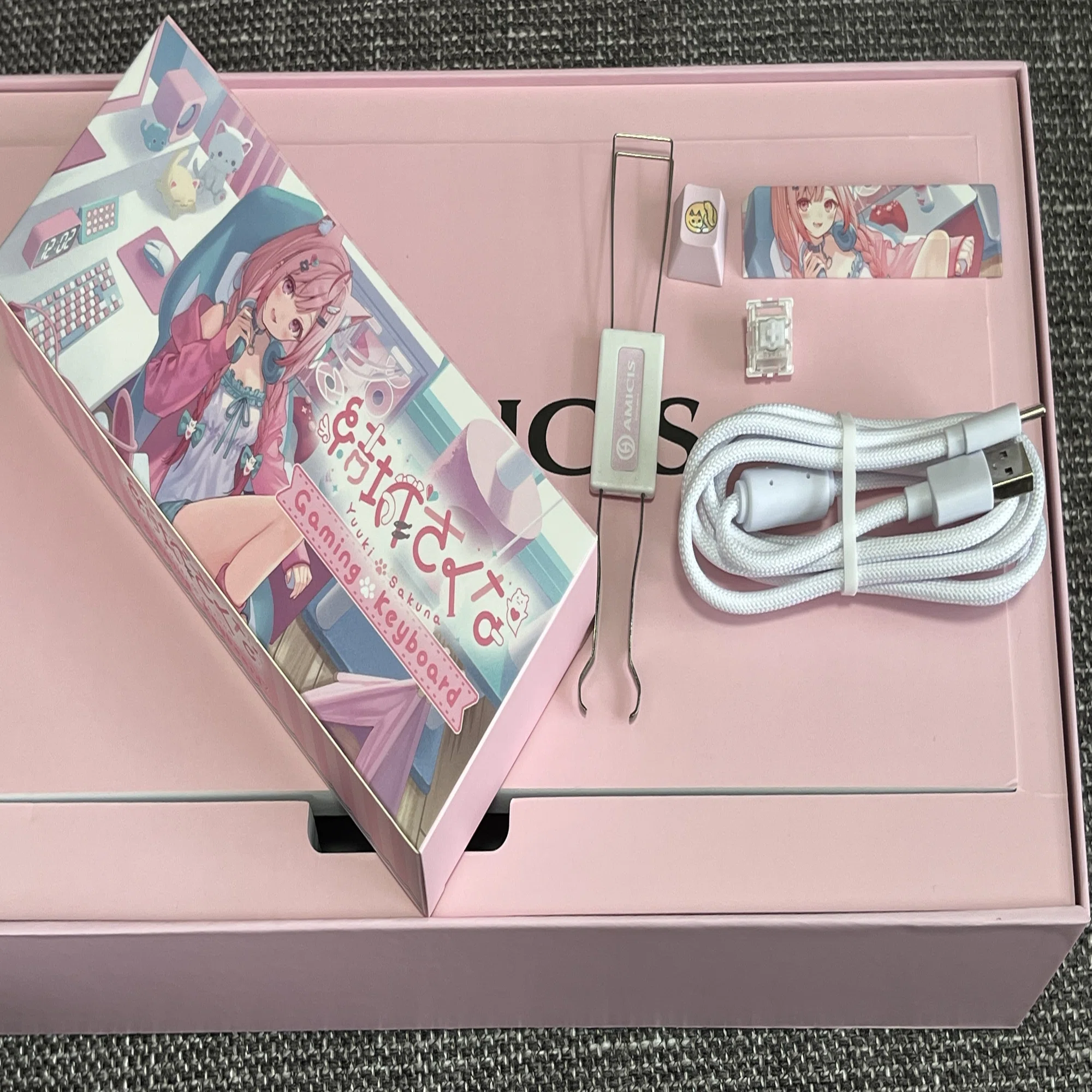 結城さくな × AMICIS キーボード＆マウスパッドレビュー｜くわな