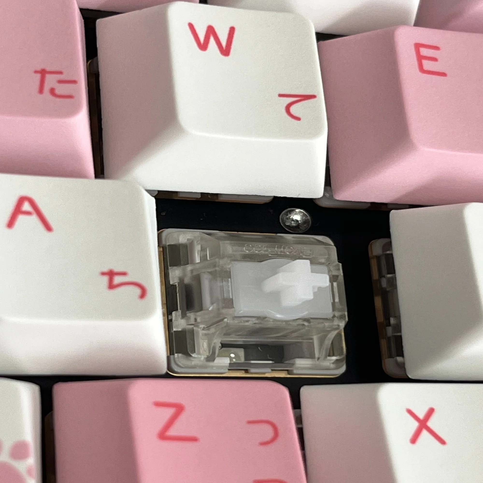 結城さくな × AMICIS キーボード＆マウスパッドレビュー｜くわな