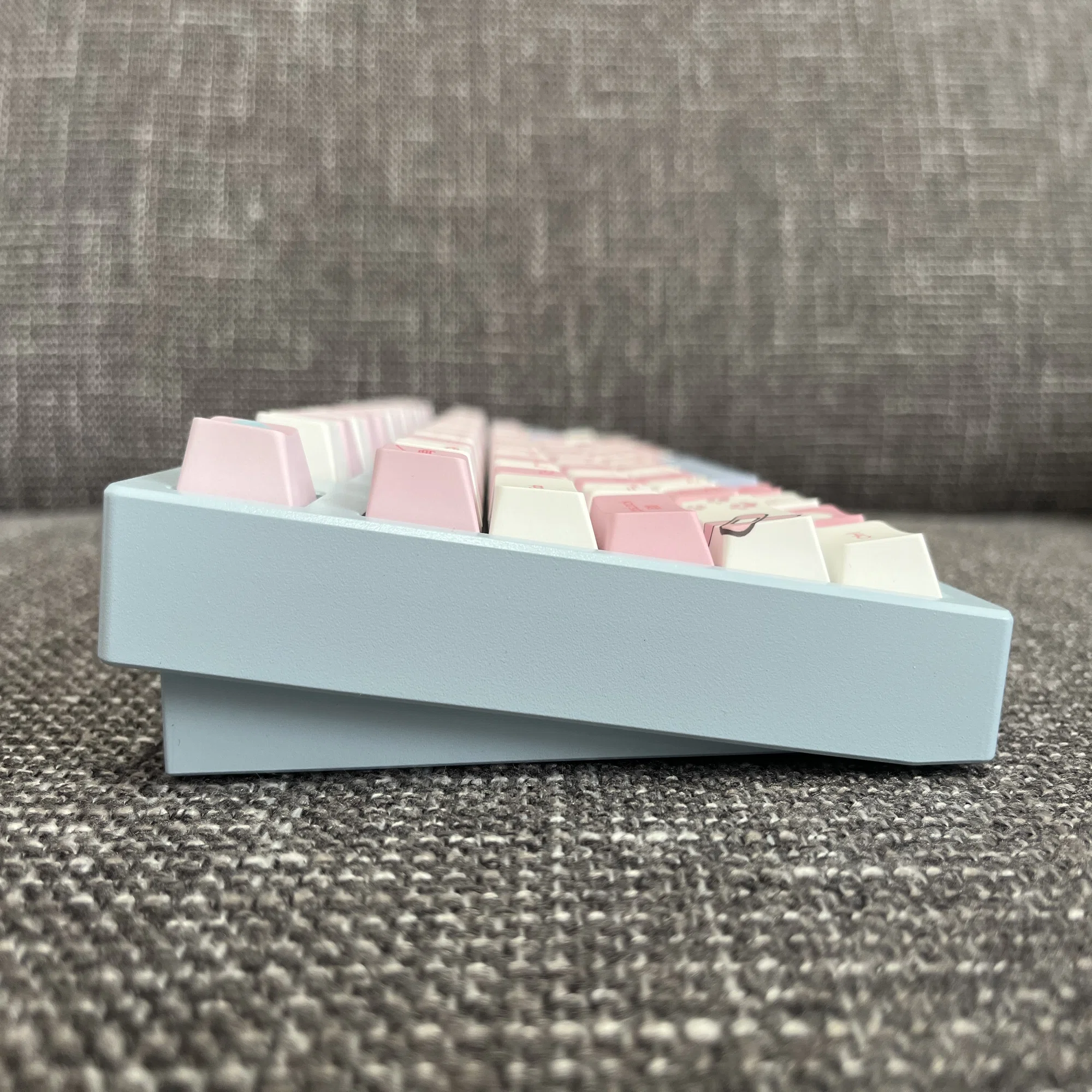 結城さくな × AMICIS キーボード＆マウスパッドレビュー｜くわな