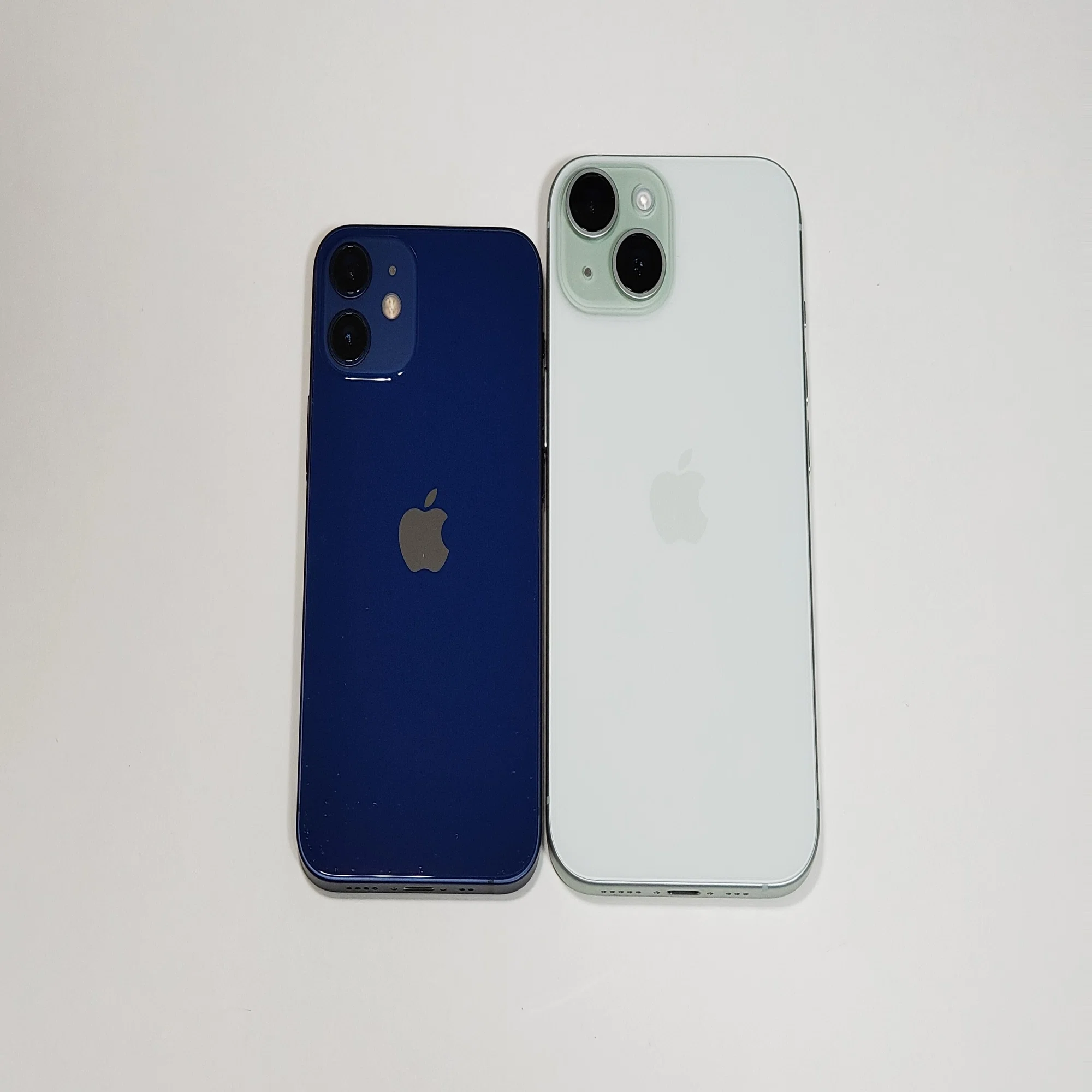 iPhone 12 miniを2026年にレビューする。処理性能は現役、サイズ最高 