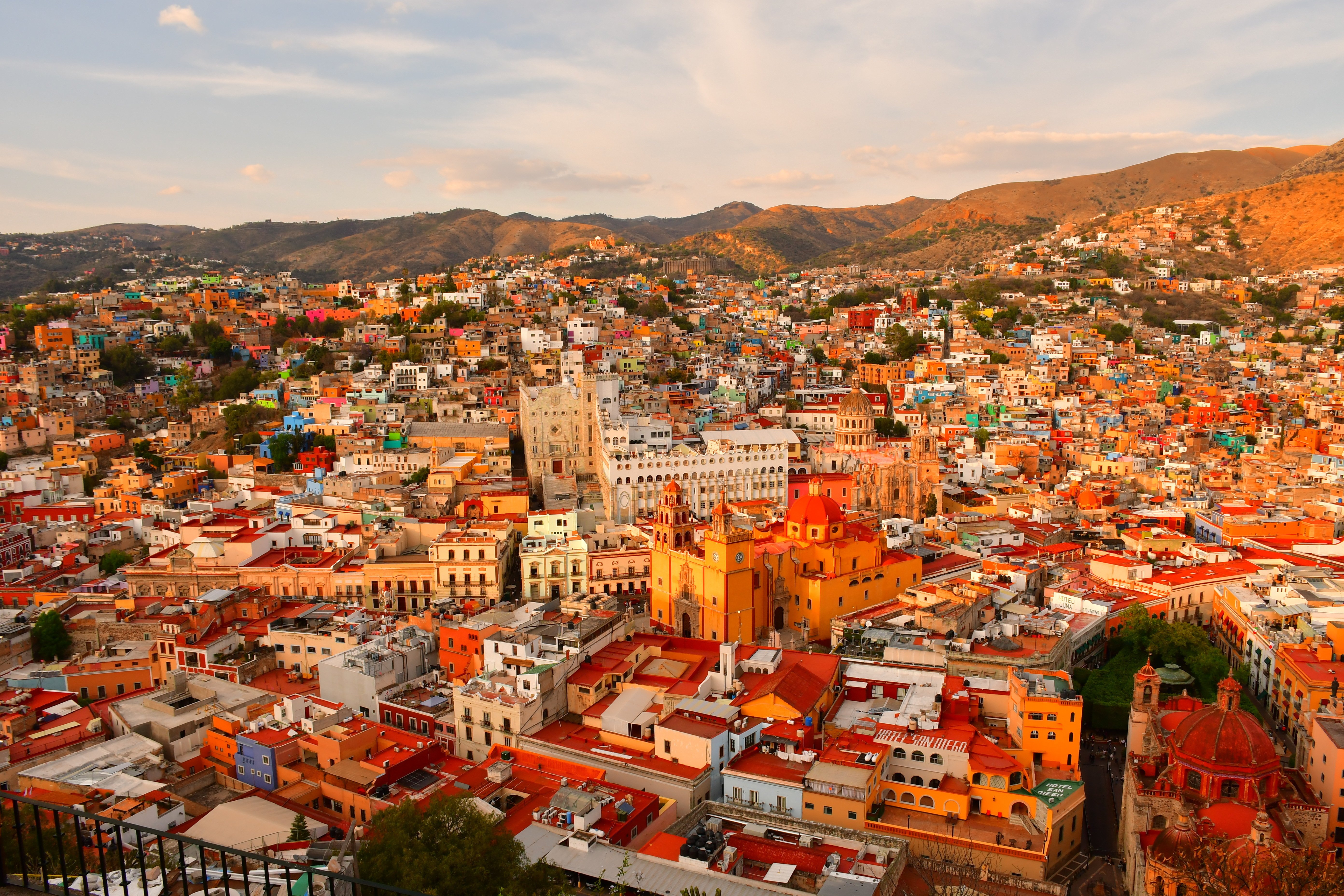 アメリカ西海岸・メキシコ #7】グアナファトの絶景はまさにおもちゃ箱