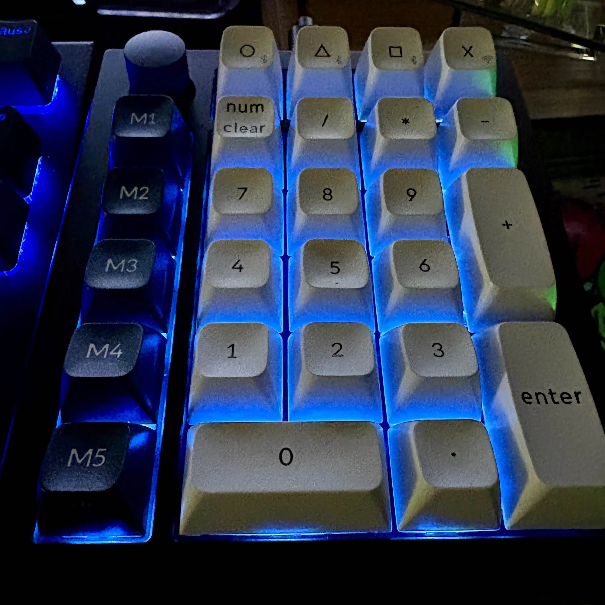 Keychron Q0 Max 【国内正規品】高級テンキーキーボード Mac Amazon | 【国内正規品】Keychron Q0 Max QMKカスタム・テンキー、2.4