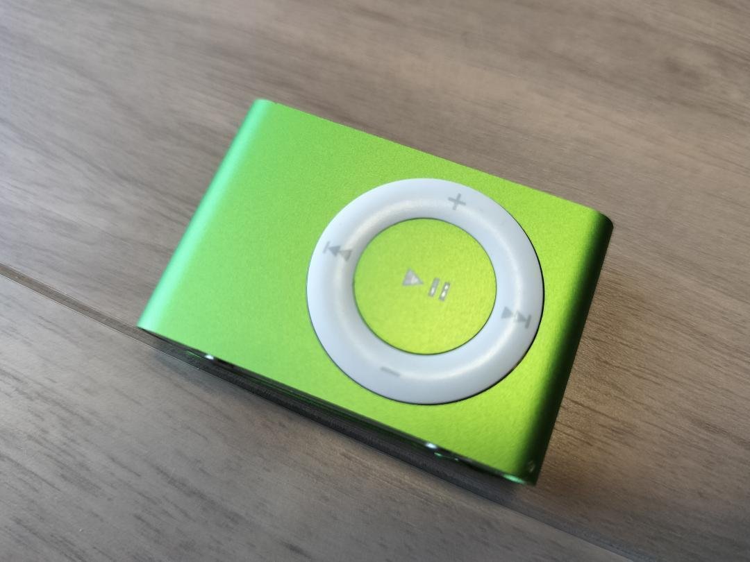 【新品/未開封】　iPad shuffle 第二世代　1GB 240 曲 iPod] A page in Apple's history: iPod shuffle purchase review in