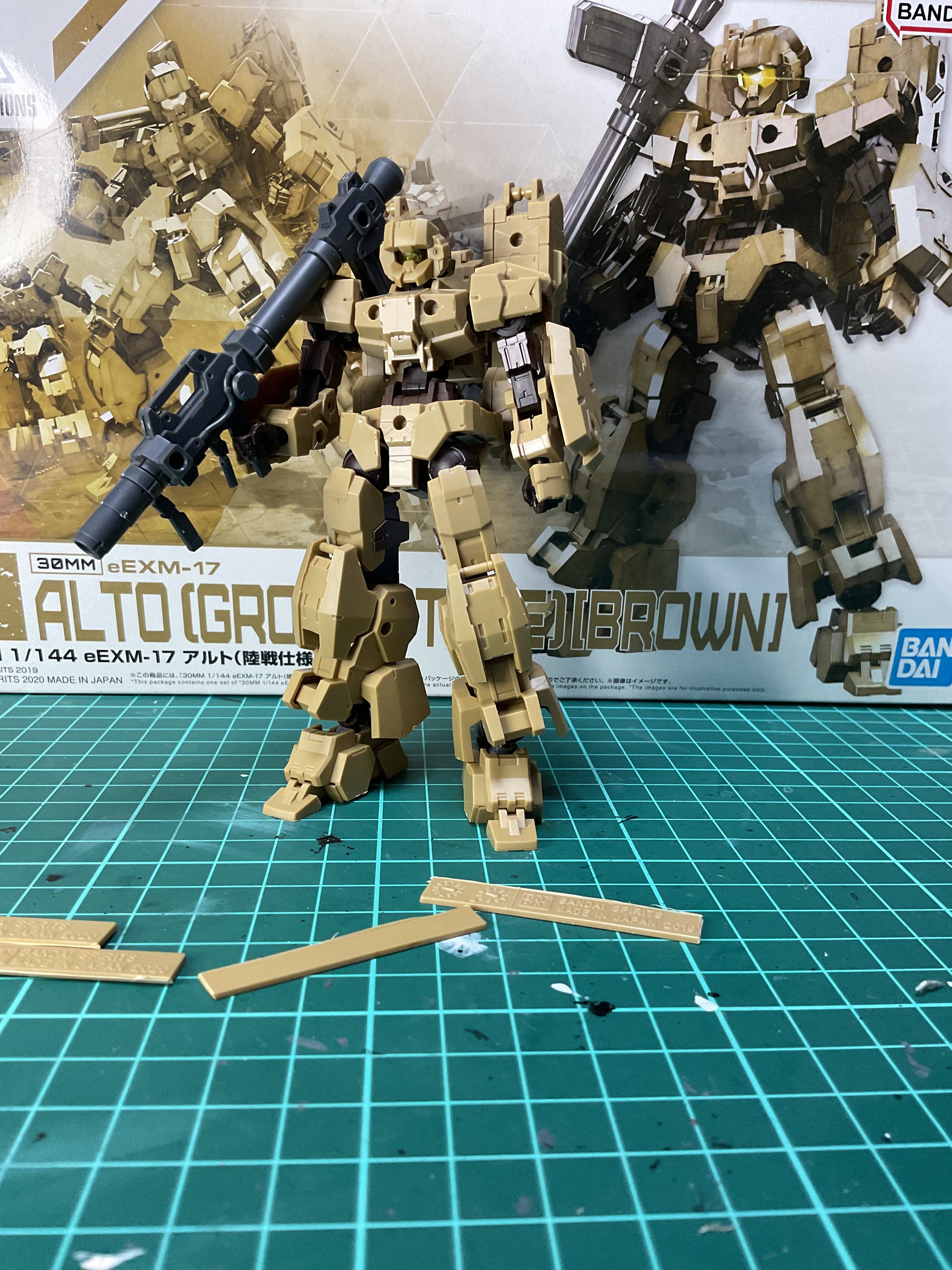 模型製作　プラモデル　ウェザリング　塗装　初心者　道具　まとめ売り hqdefault.jpg