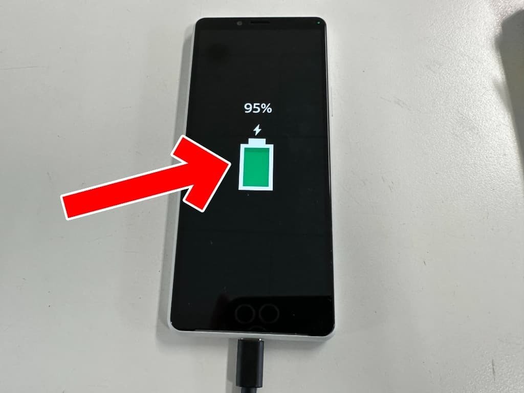 Xperia10IIの電源ボタン修理を8580円で対応中！押した感触がなく