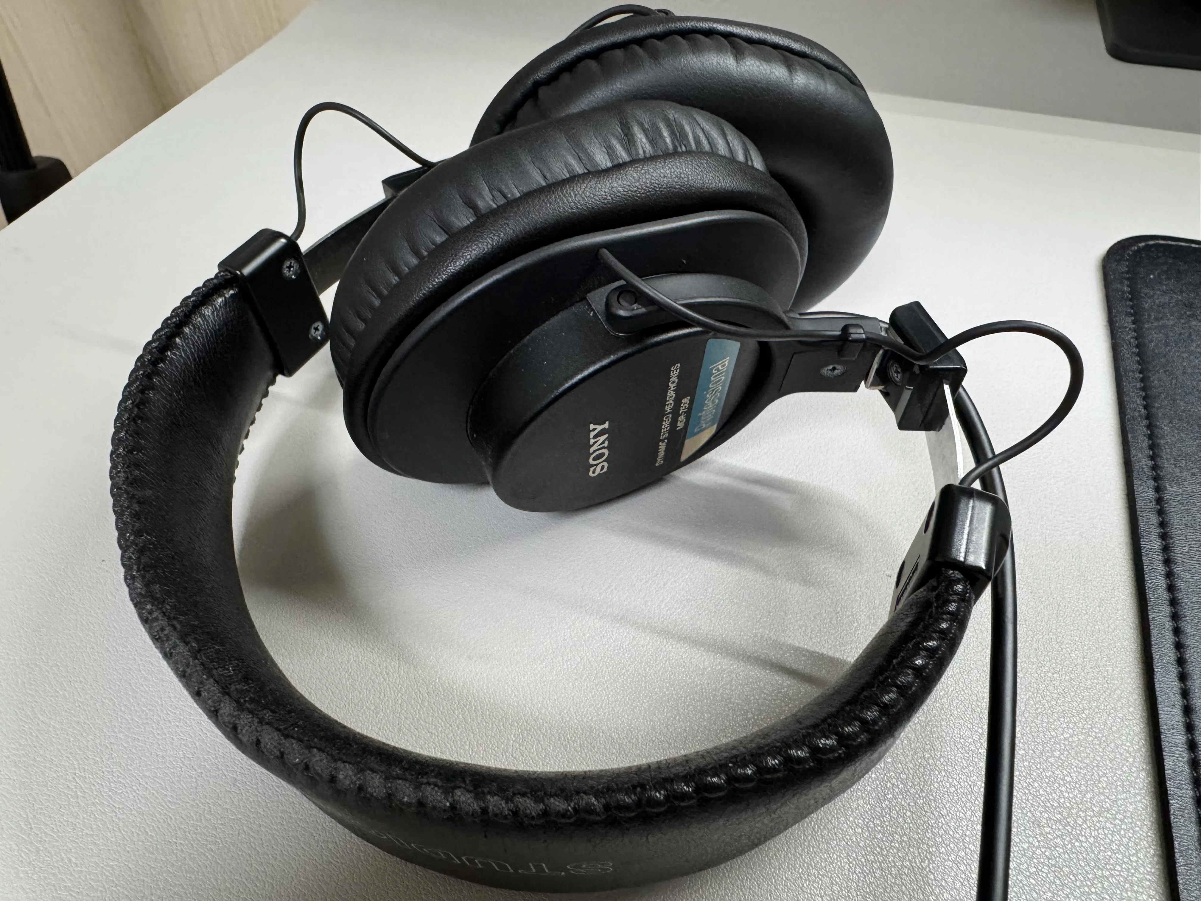 MDR-7506のイヤーパッドを交換してみた｜定番ヘッドフォンは長く使える｜KK