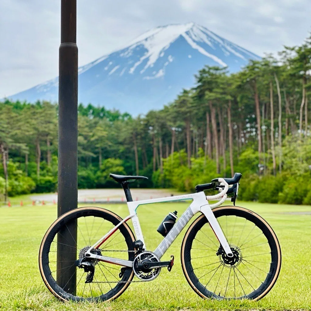 やっぱ速い。Vittoria CORSA PRO SPEED｜877Bicycle🍌