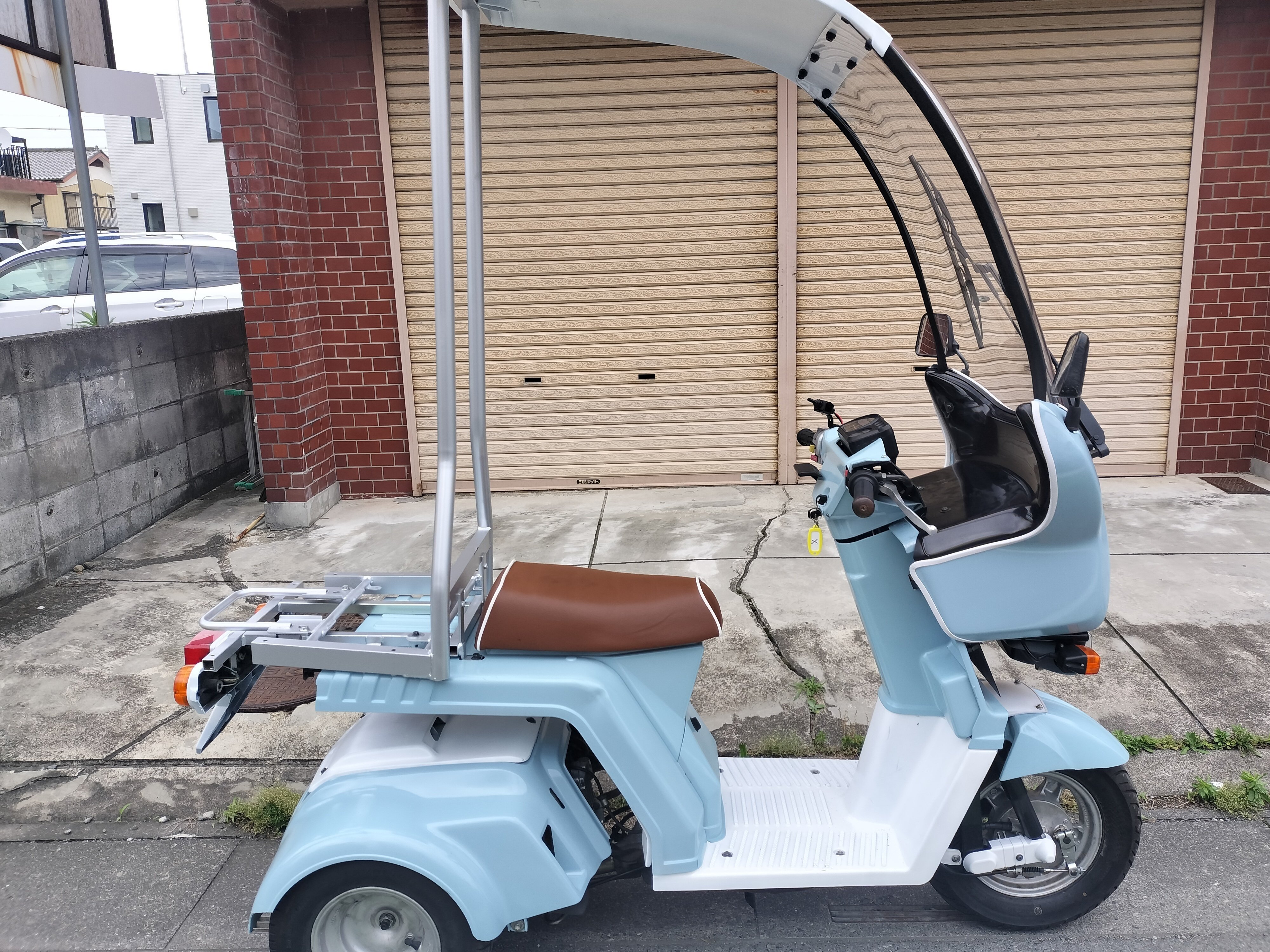 屋根付き自転車 デコチャリ 改チャリ ベースにも　ジャイロキャノピーの自転車版 屋根付き自転車 デコチャリ 改チャリ ベースにも ジャイロ