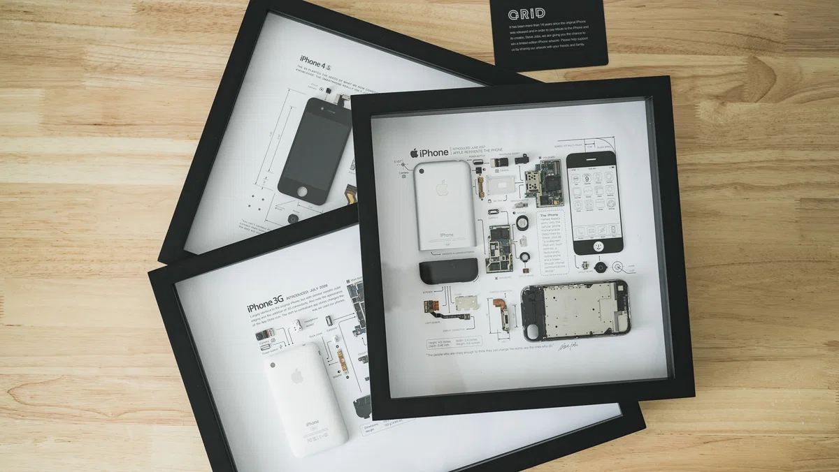 Apple好きに超オススメ】Grid Studioの初代iPhone分解アートレビュー 