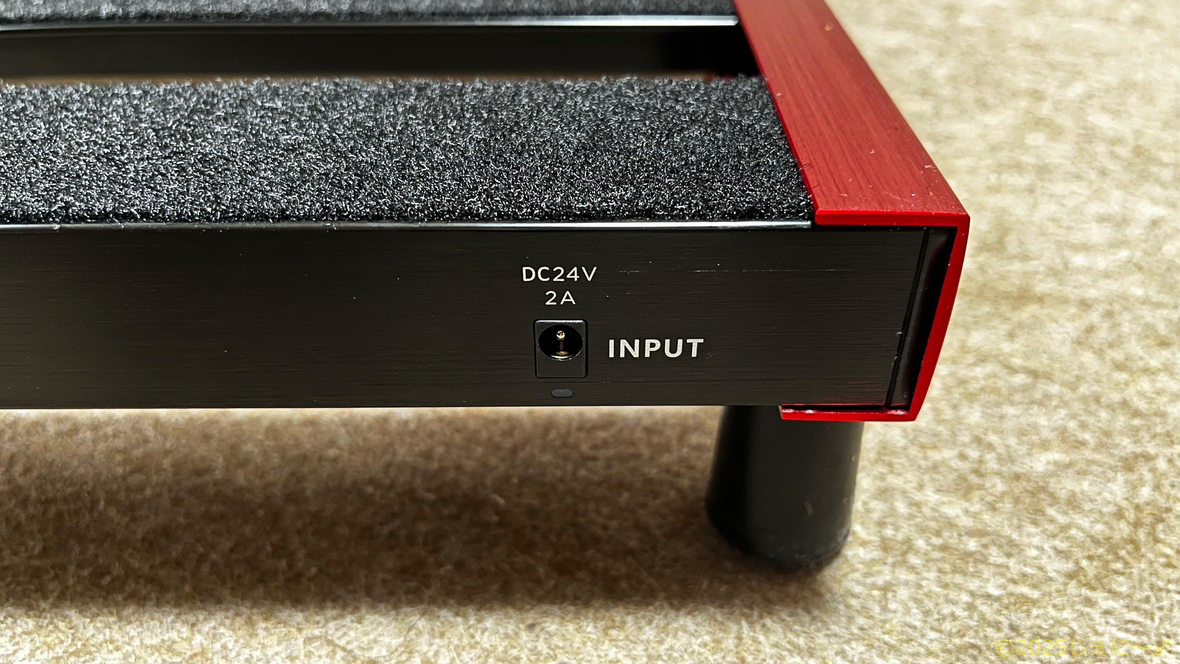 パワーサプライ内蔵のエフェクターボード Vital Audio POWER