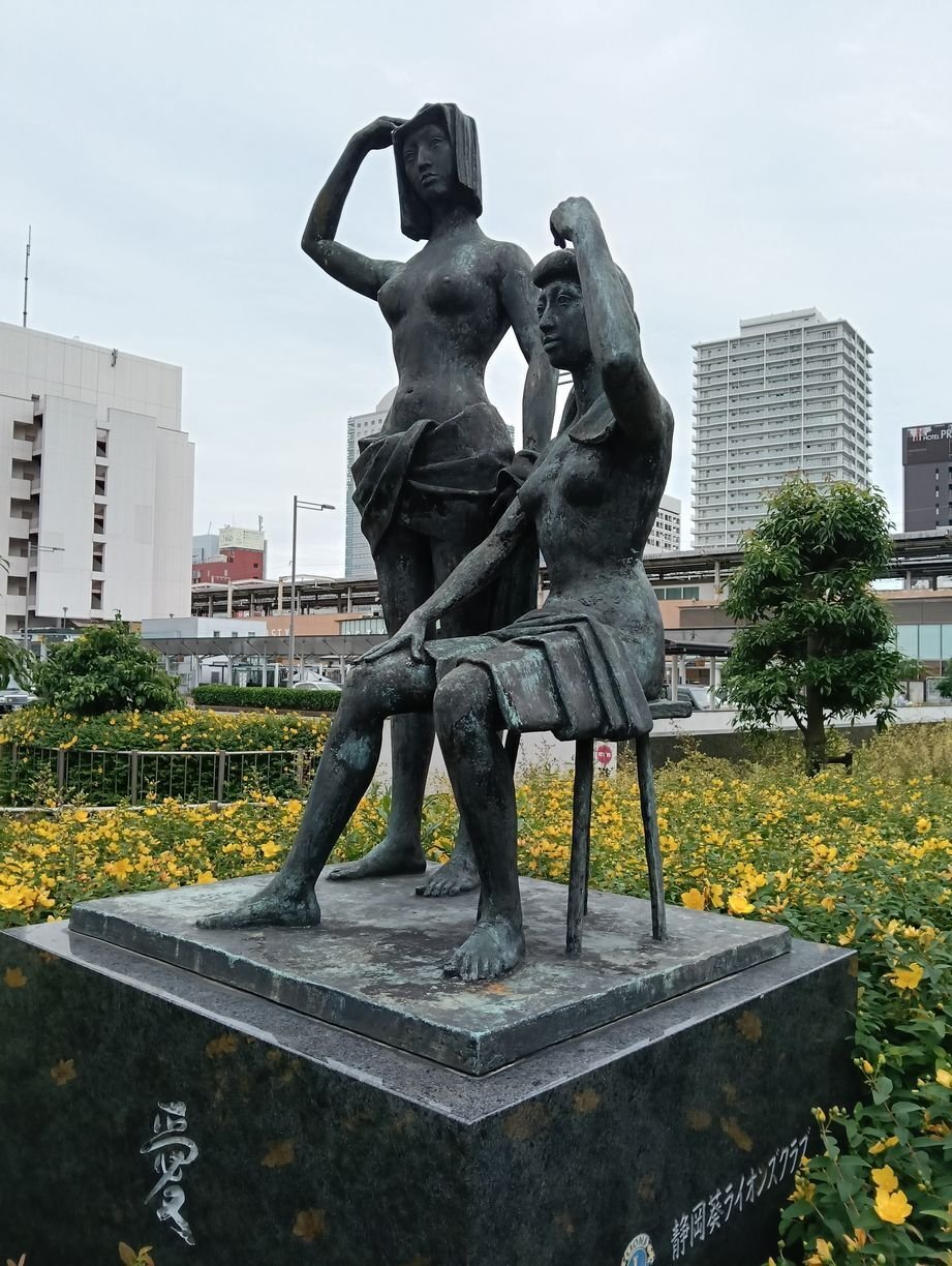 裸婦像を駅前に置いてはダメなのか？｜doll-modeler3