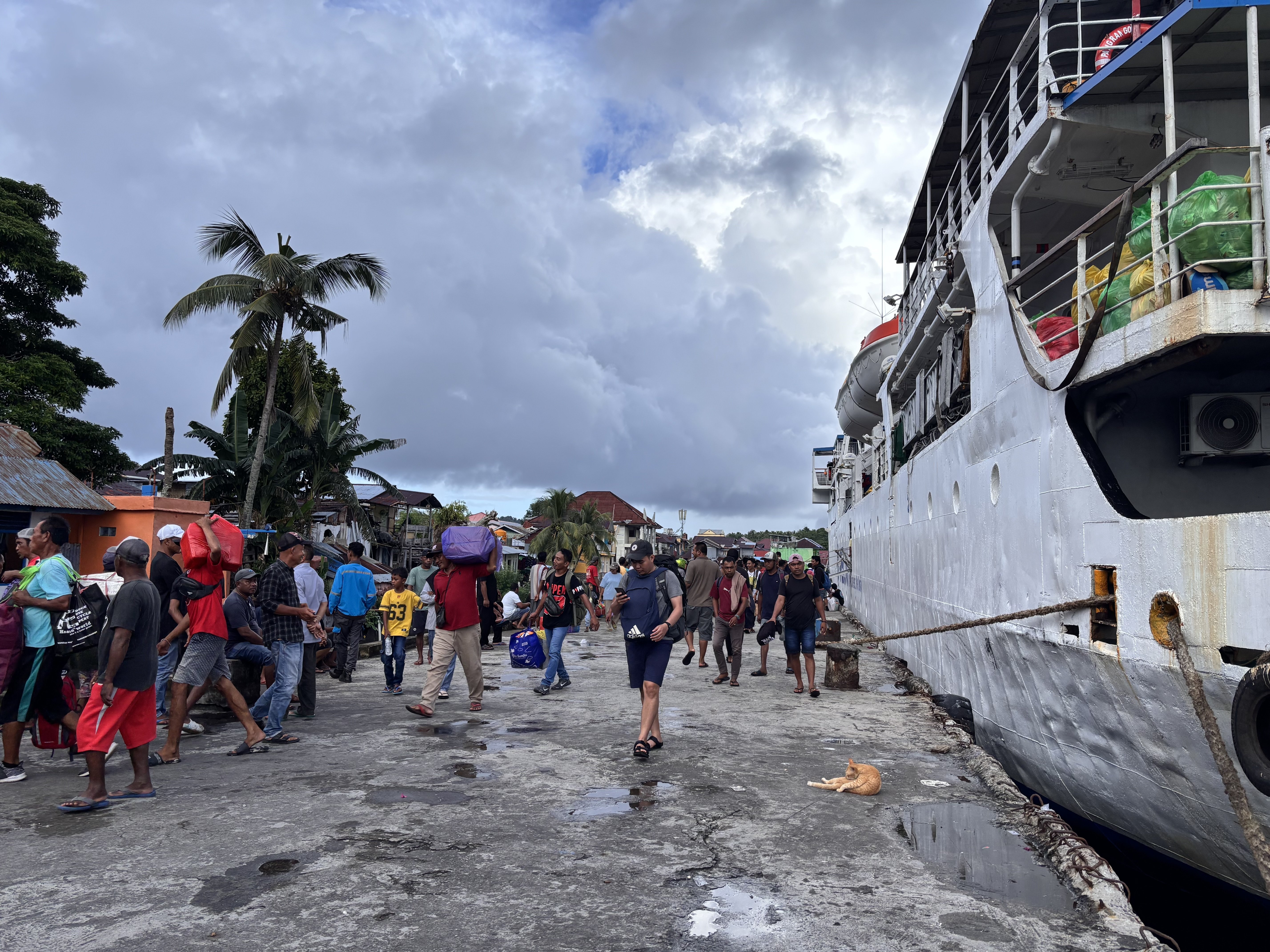 Indonesia：バンダ・ネイラ — 伝説のスパイス諸島へ｜アン/Ann Välinoro