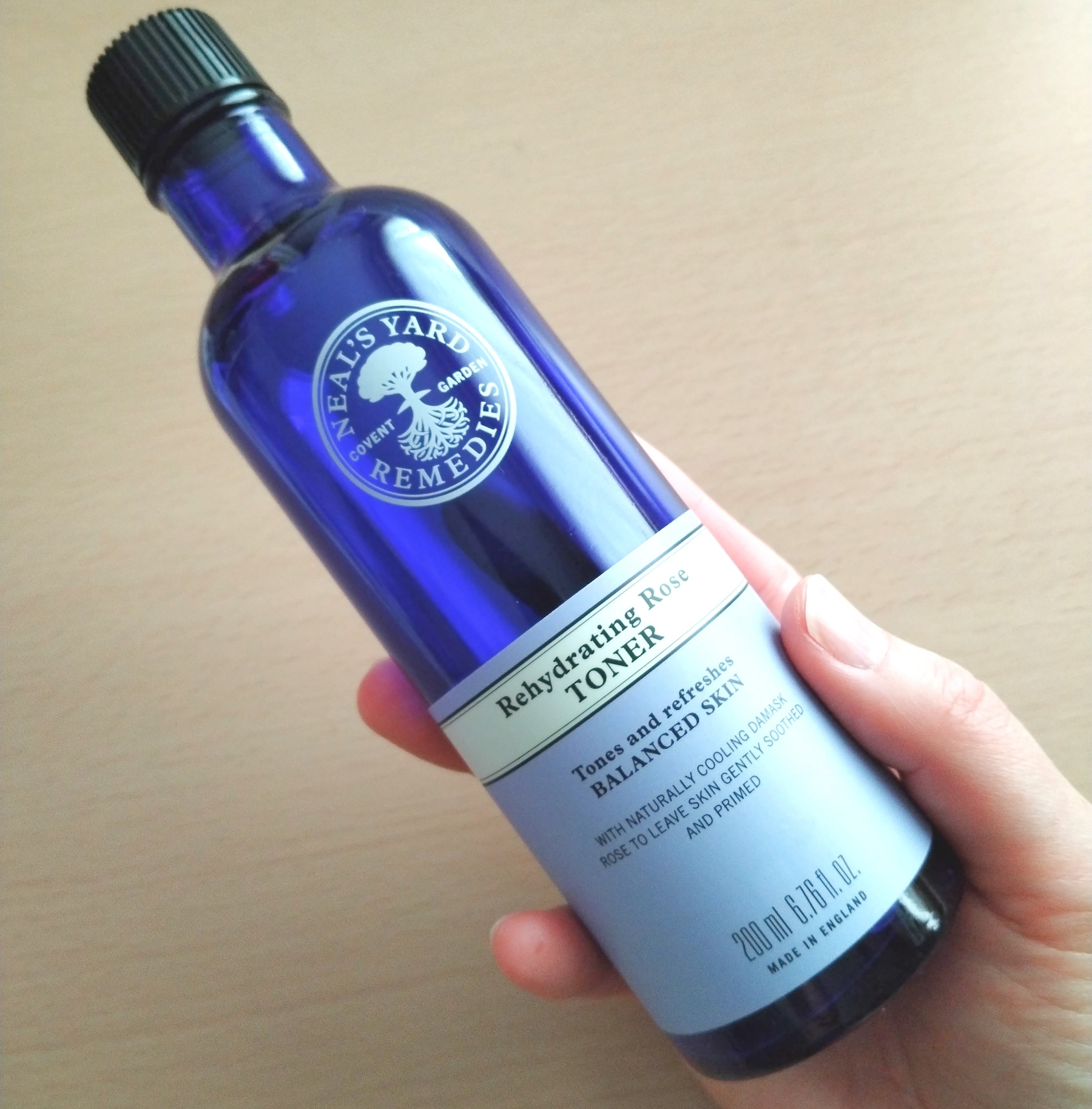 肌がごくごく飲む化粧水見つけた！敏感肌でもうるおう自然派化粧水の