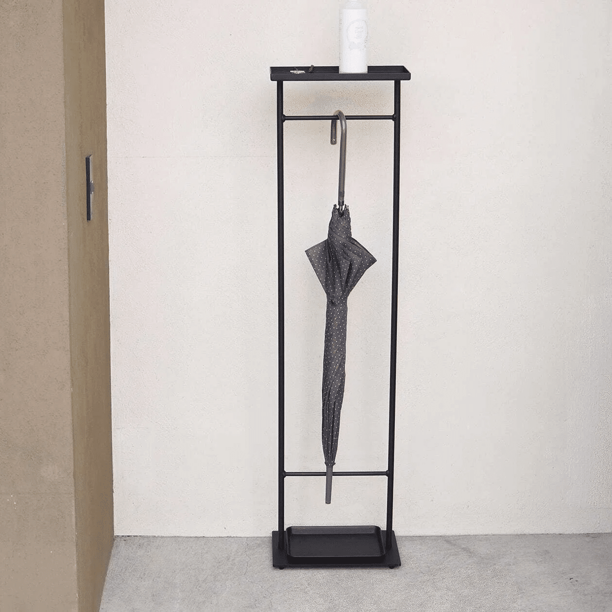 アイアン傘立て5選！玄関を彩るワンランク上のデザイン。選び方徹底