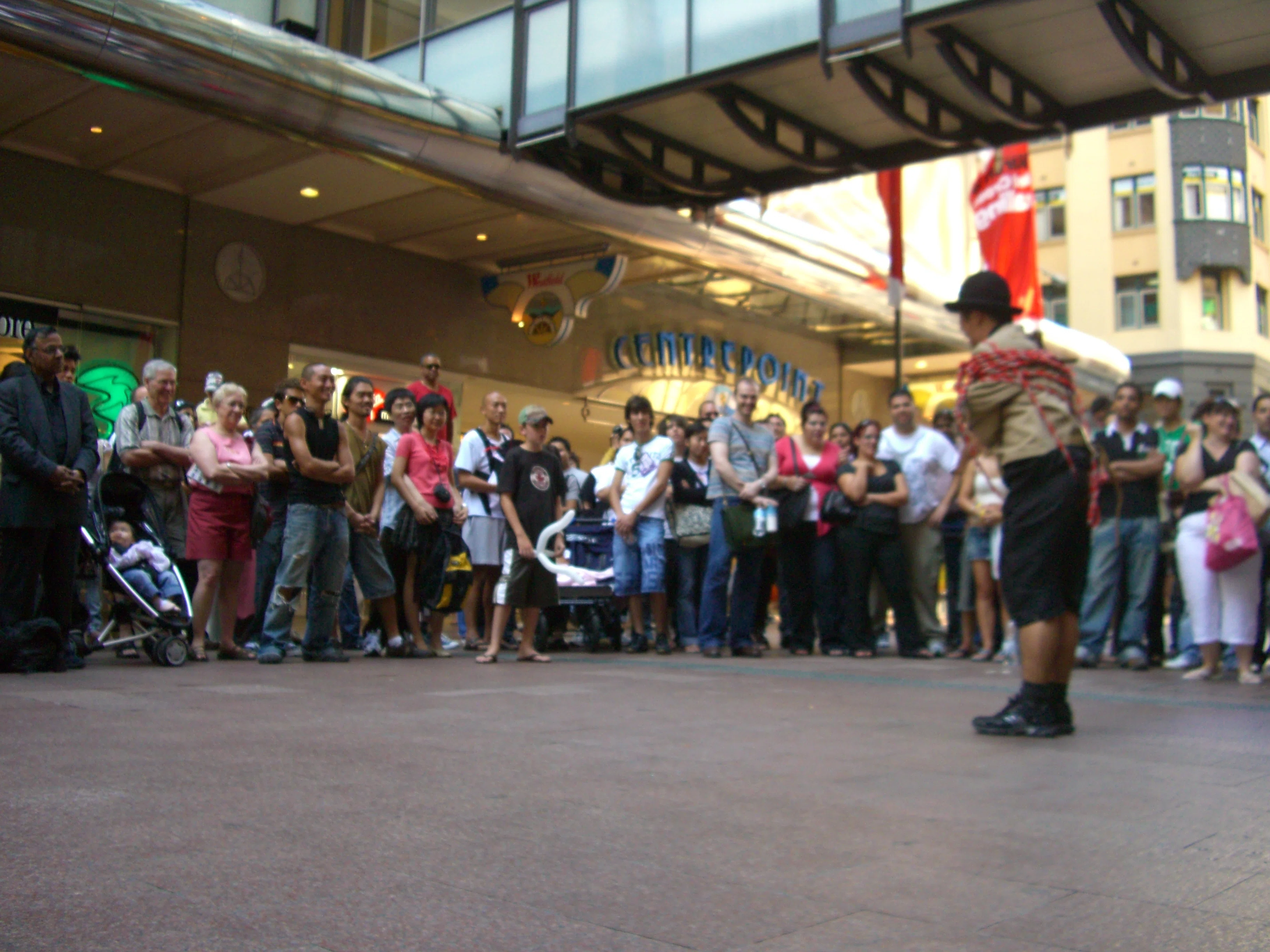 Street Performance While Traveling Around the World / 14th City