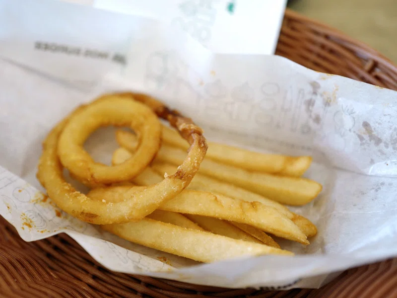 モスのスパイシーでオニポテな朝｜サカキシンイチロウ