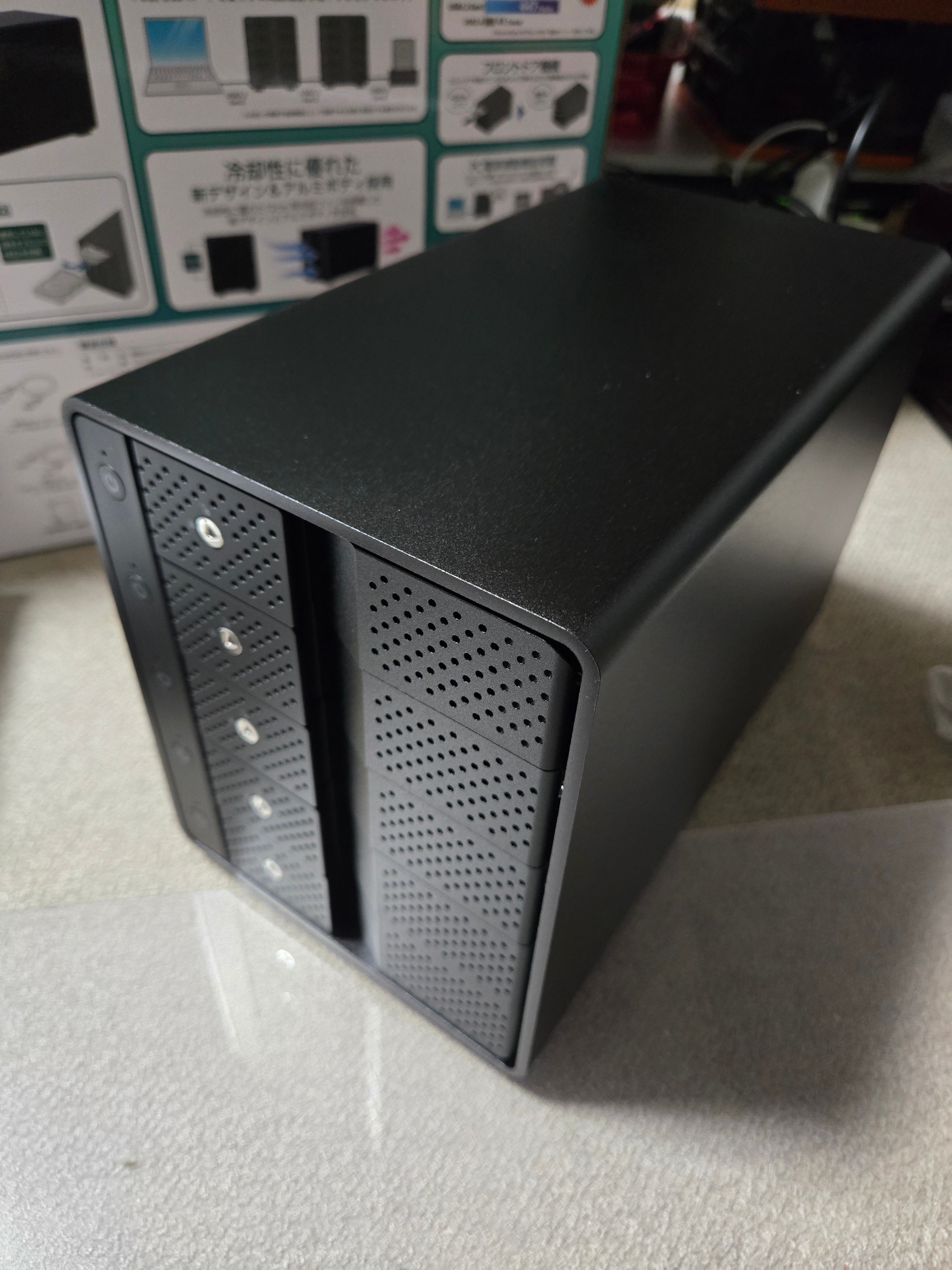 裸族のカプセルマンション｜ようちゃん(たなよう)