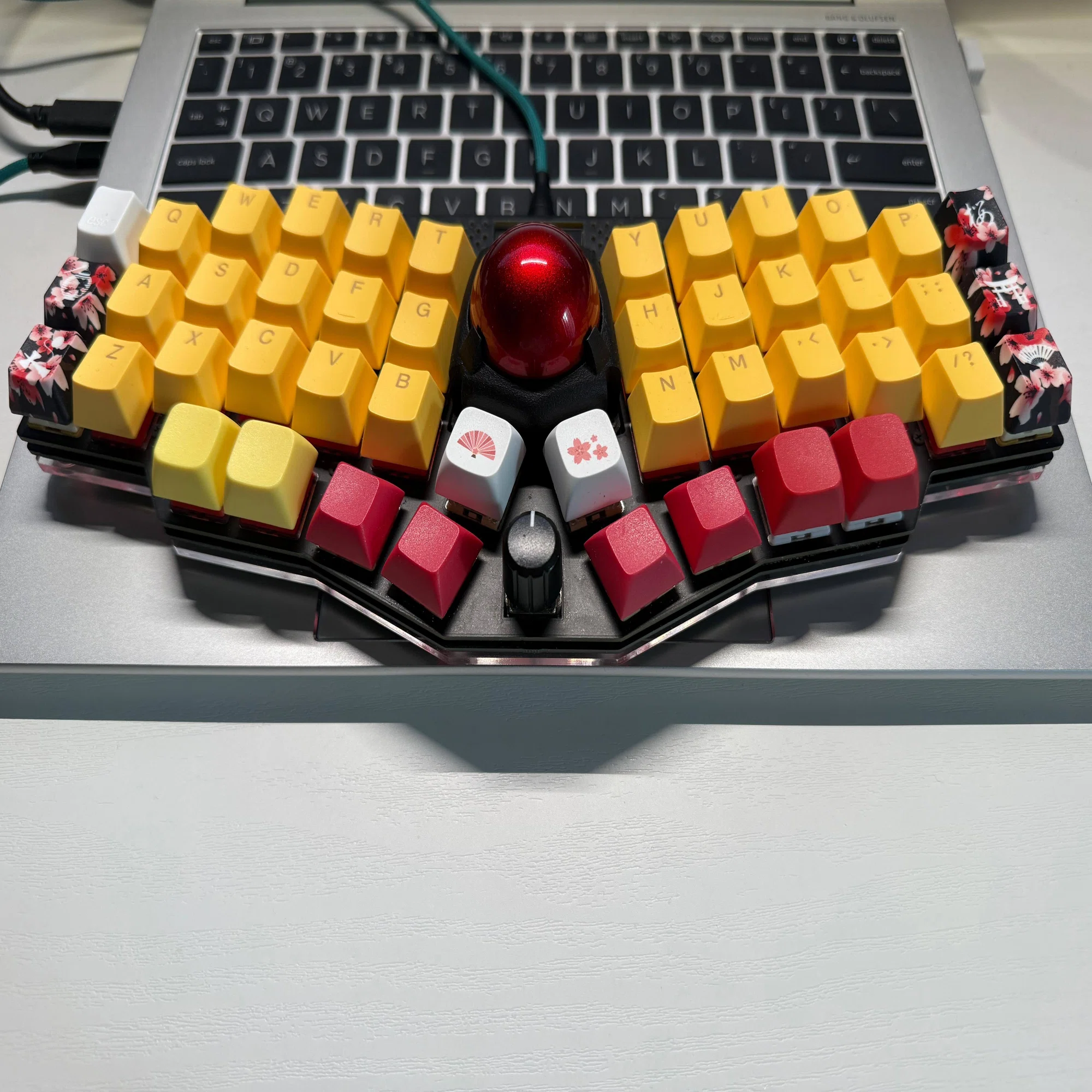 cocot46 plus、一体型のキーボードとしては理想的だった｜もつ