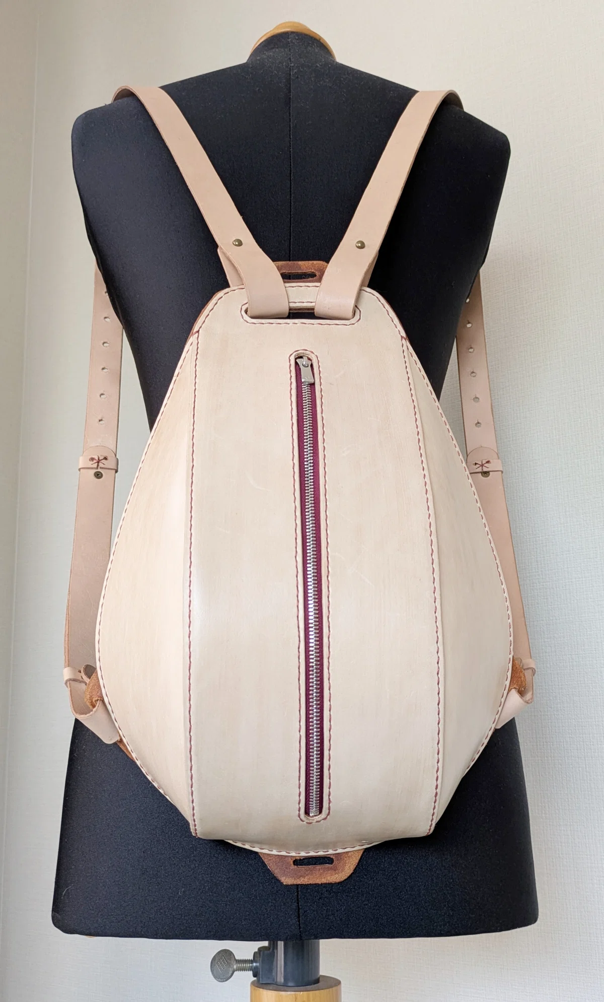 商用OK型紙】カブトガニみたいな防御力の高いレザーバッグを作ってみた 