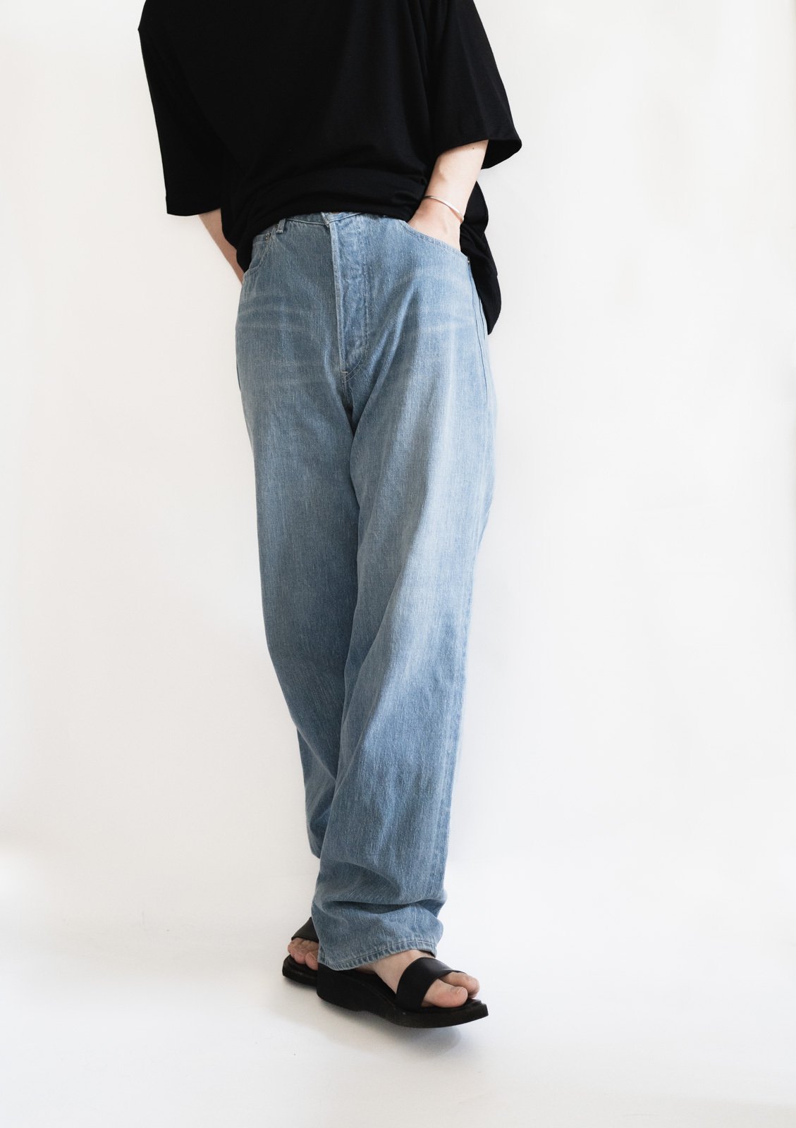 AURALEE オーラリー サルベージベルテッドデニムパンツ サイズ3 新品 AURALEE オーラリー サルベージベルテッドデニムパンツ サイズ3