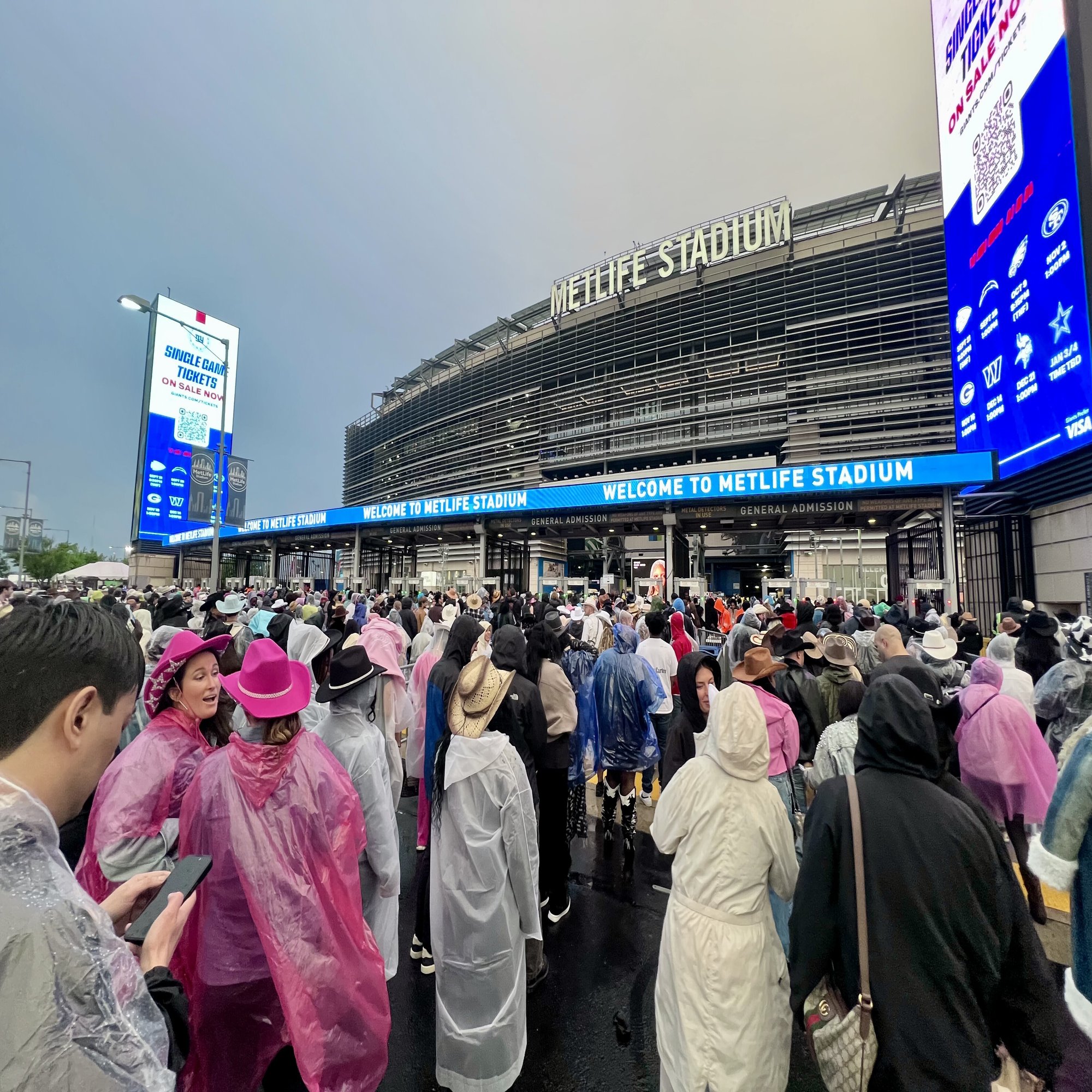 アディダス] ガゼルボールド W GAZELLE BOLD レッド/ピンク/ゴールド/ガム IH7496 アディダスジャパン正規品 adidas  GAZELLE BOLD W \, image size:2000x1500