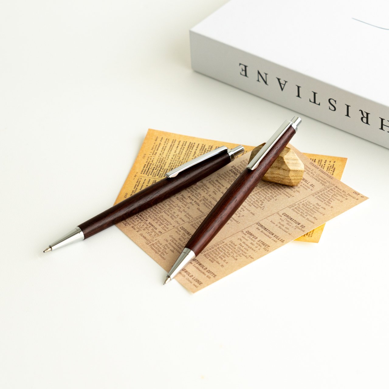 初心者向け】木軸ペンに使われる唐木とは？縞黒檀・紫檀の特徴まとめ