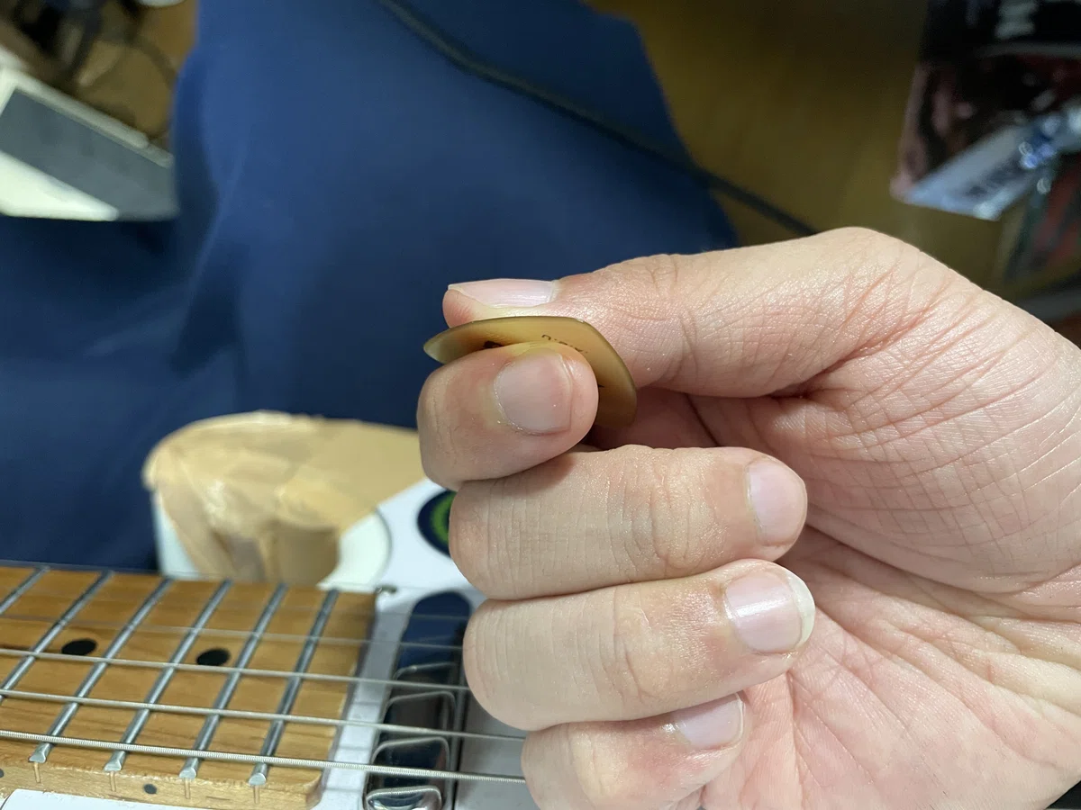 ギターピックのおすすめは?|BJ