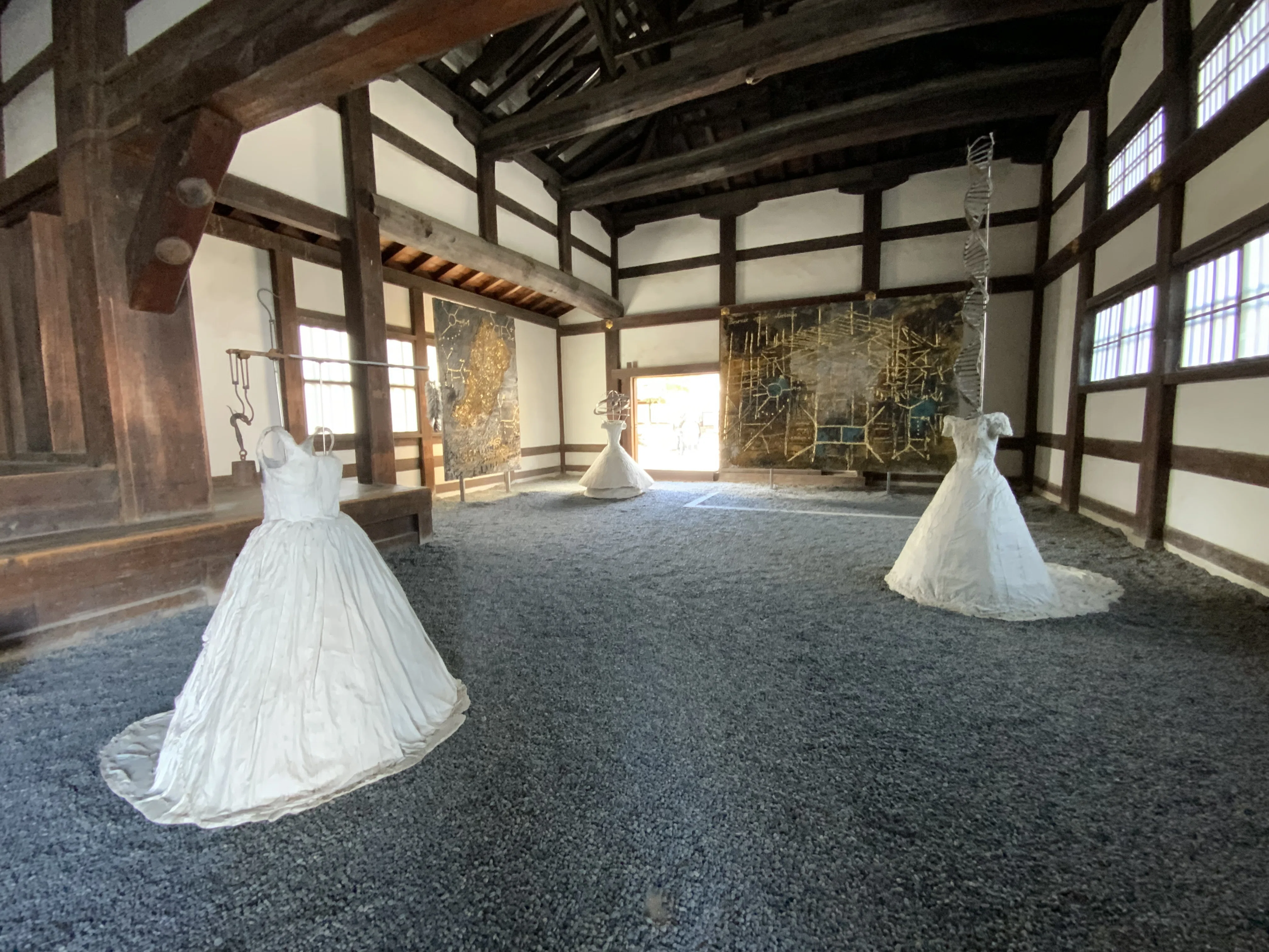 Modern Art Blooming in Ruins: The Beauty of Destroyed Visions