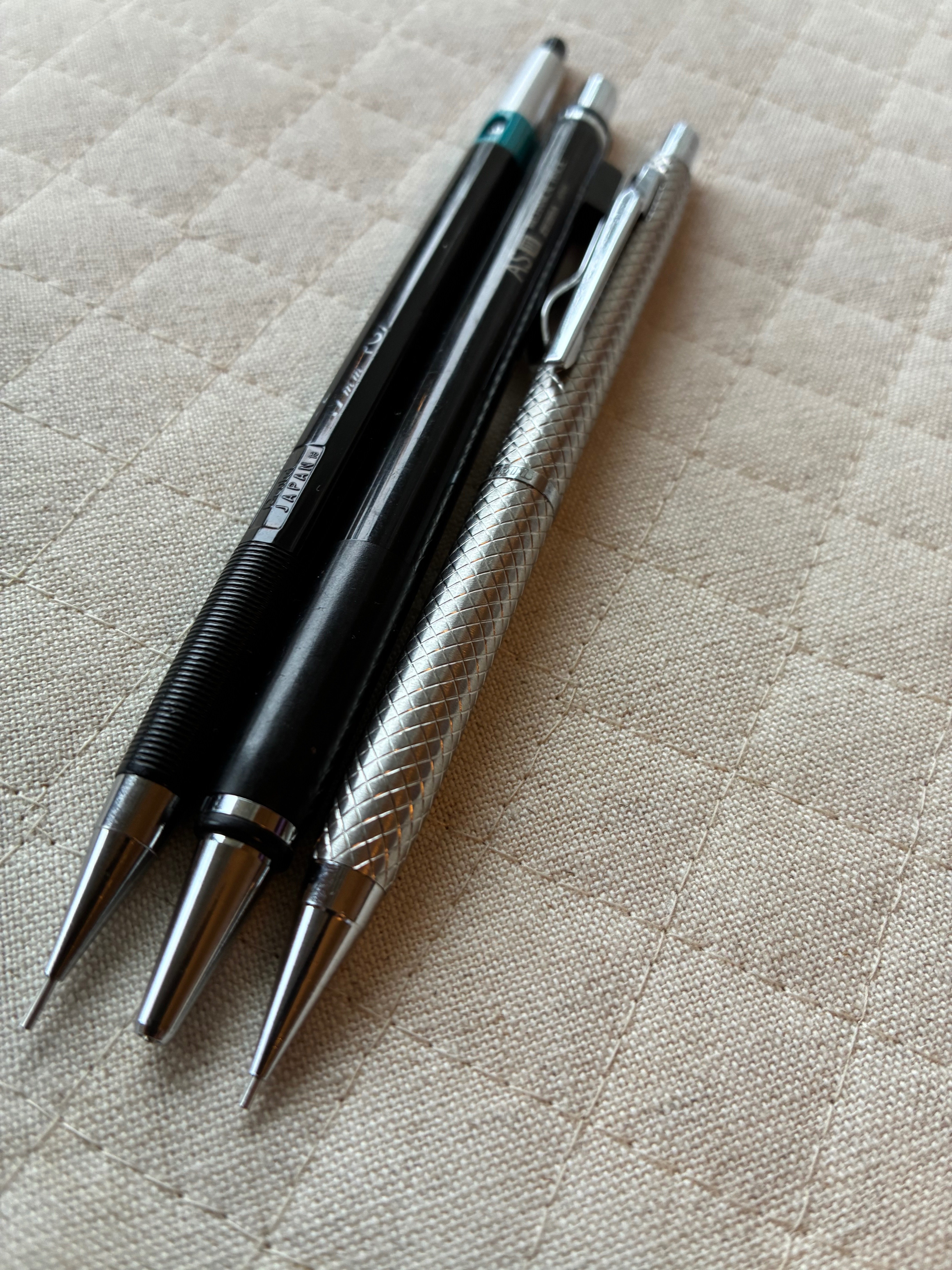 初 筆箱紹介｜蜥蜴