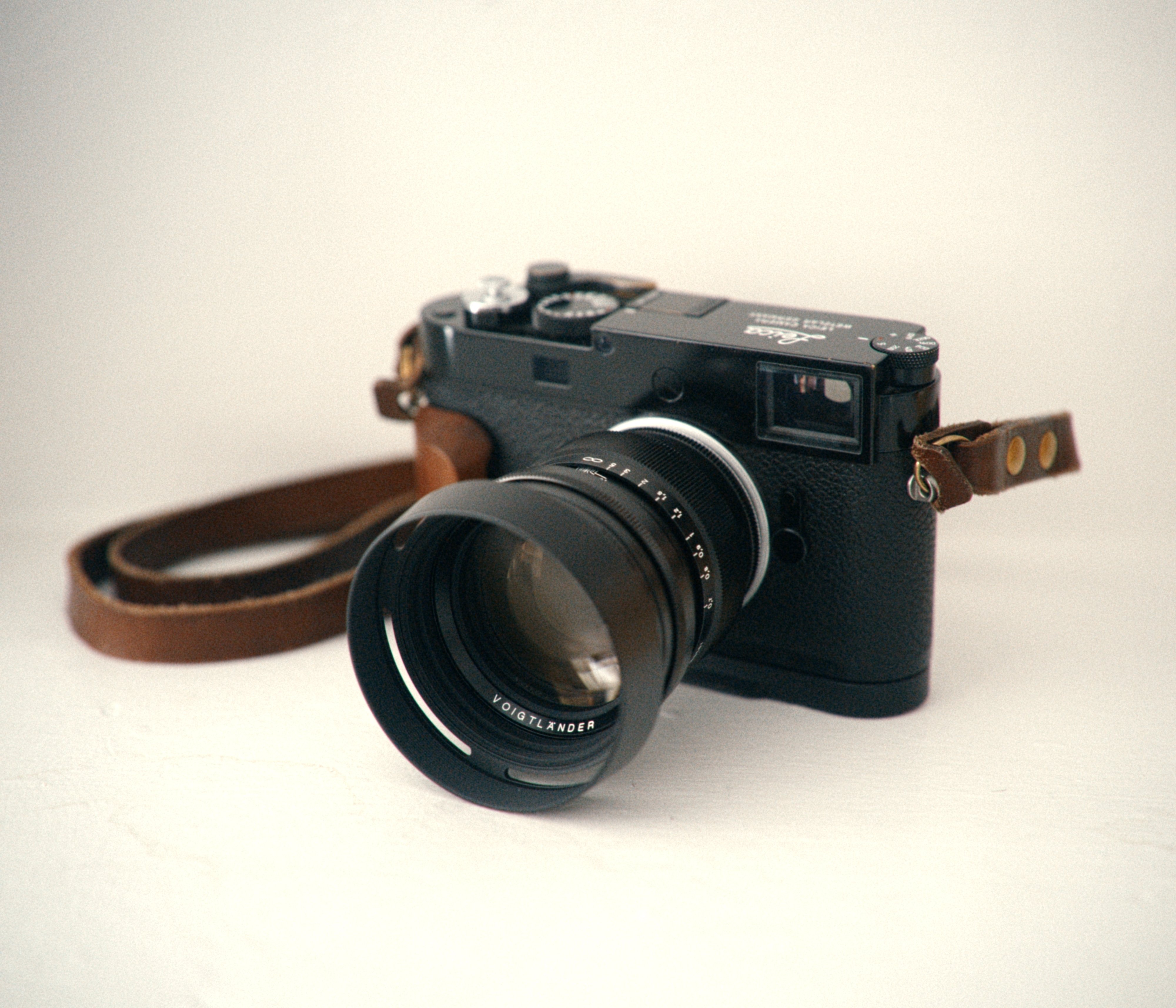 レビュー】 Voigtländer NOKTON 75mm F1.5 で中望遠スナップ｜たなぱんだ