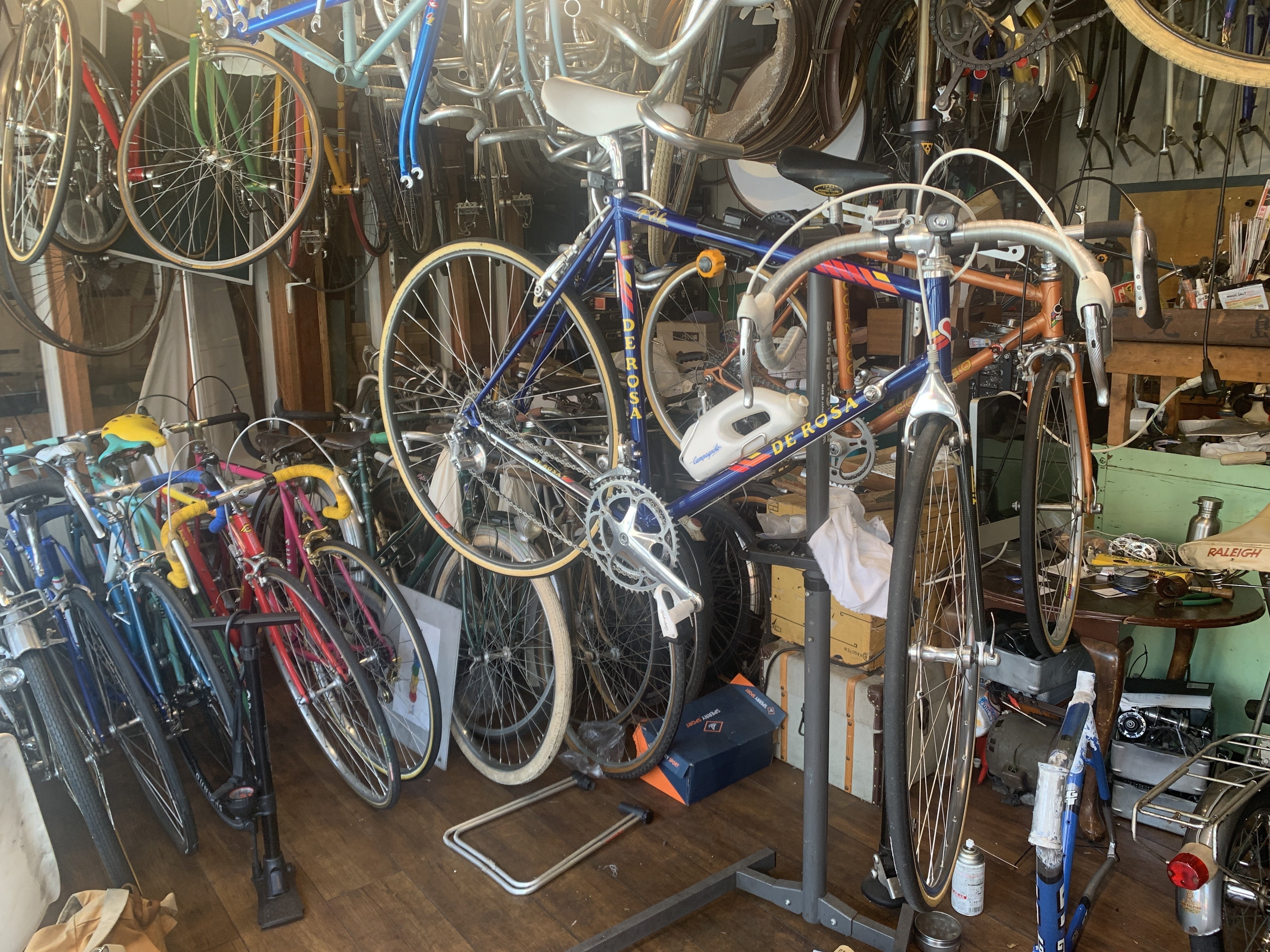 【送料込】美品‼️LOOK565カーボン　オマケ追加しました 2025年最新】LOOK 付属品：ペダル ロードバイクの人気アイテム