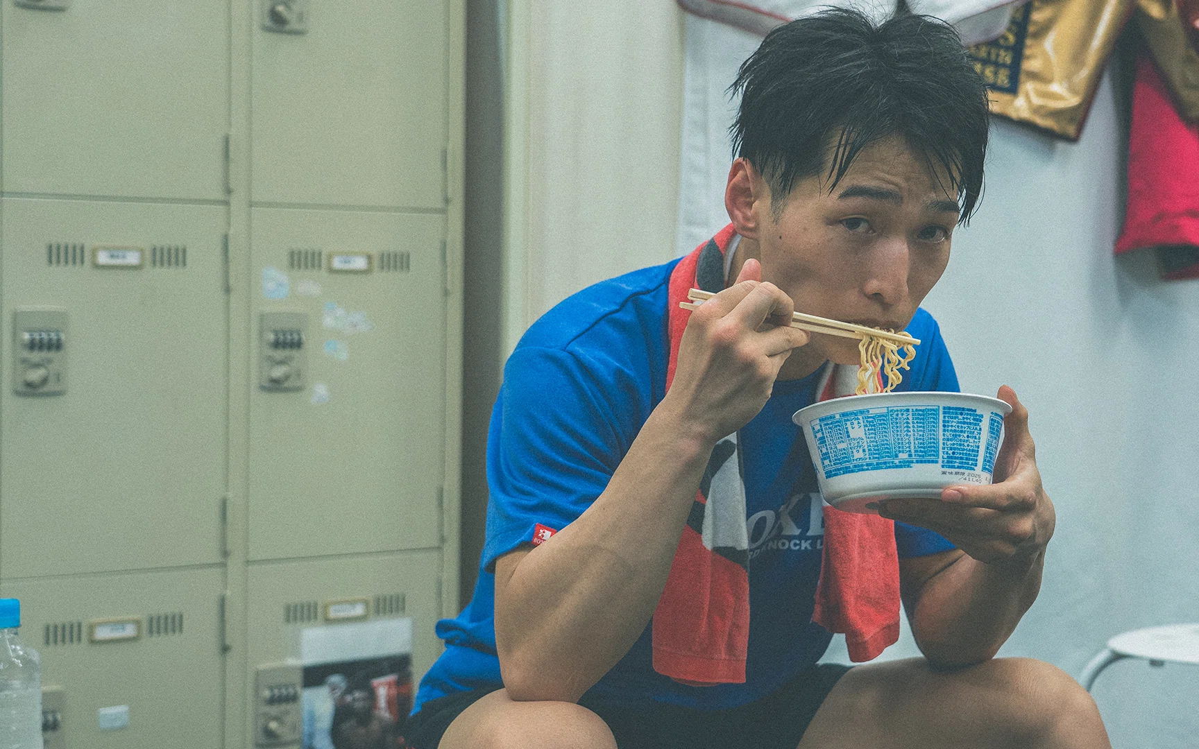 カップ麺 to ワタシ。｜#13 鷲見翼／プロボクサー｜BASE FOOD note