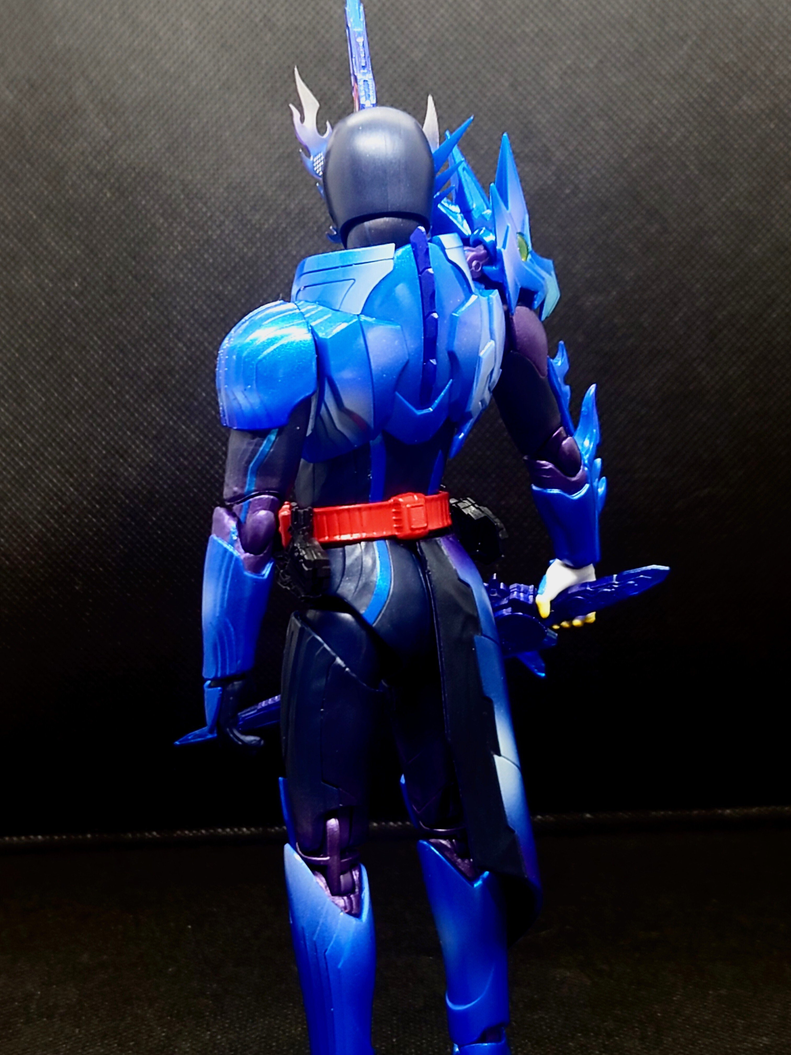 SHF仮面ライダー クロスセイバー＆10聖剣セット Amazon.co.jp: S.H.Figuarts クロスセイバー10聖剣セット