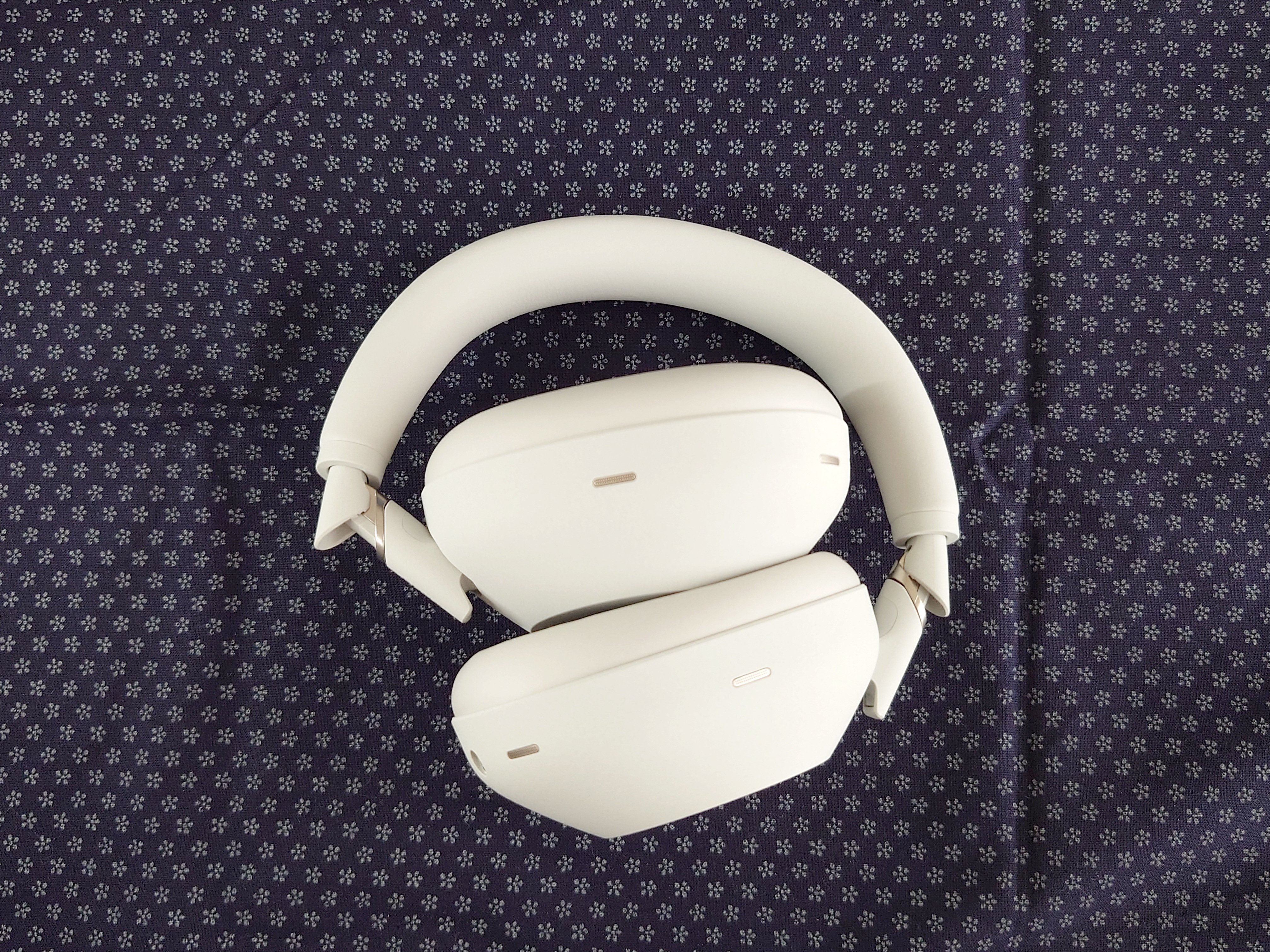 「新品未開封‼️」SONY WH-1000XM6 ワイヤレスヘッドホン 1000Xシリーズ WH-1000XM6 WF-1000XM5 コンセプトサイト