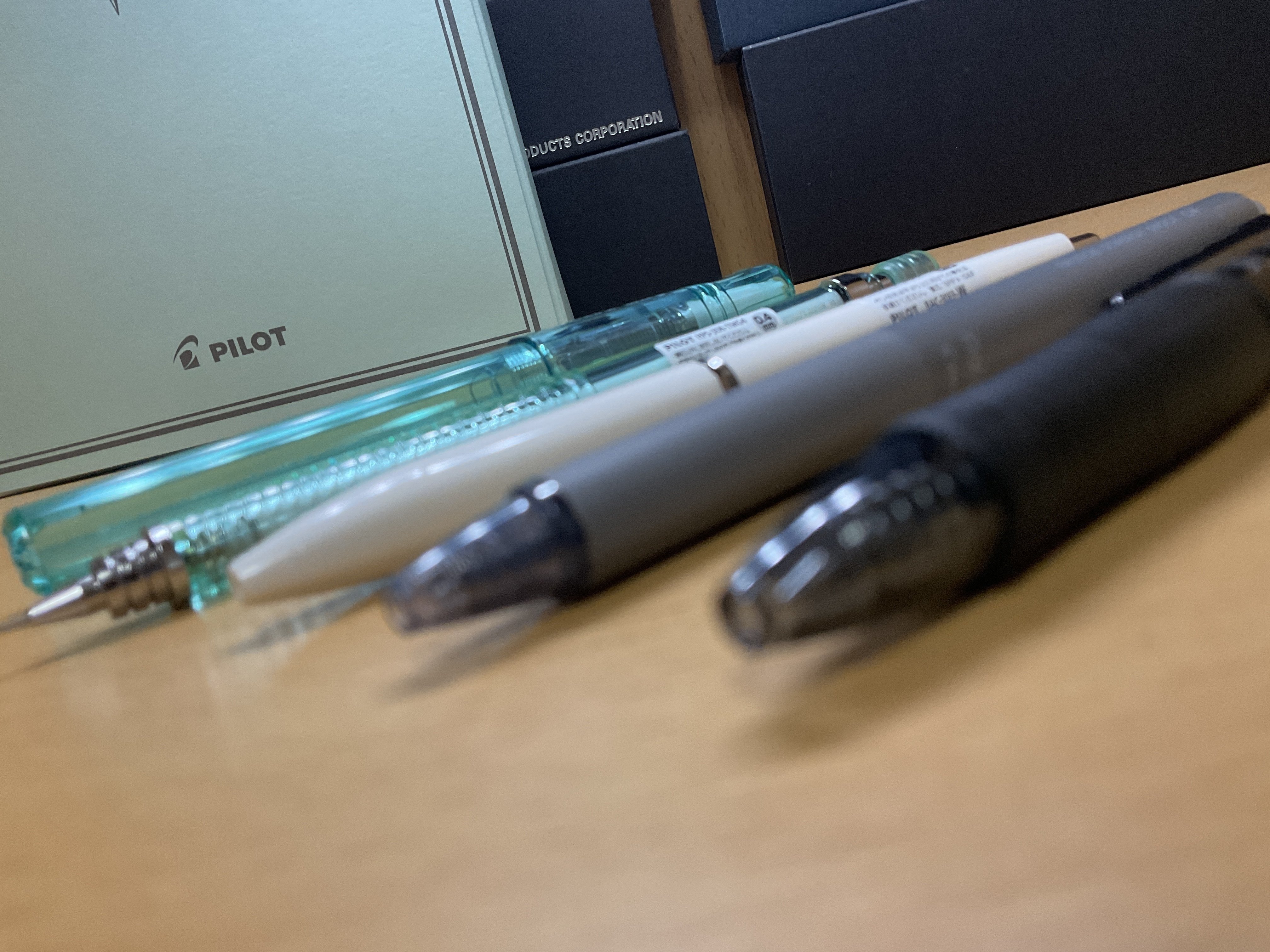 パイロット株主優待来日｜立自摸対々三暗刻