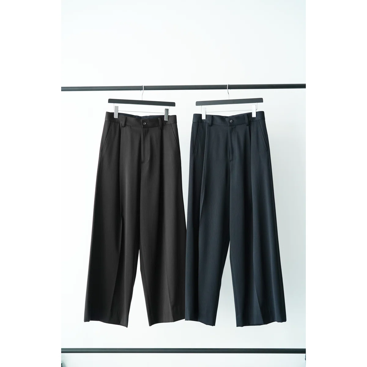 どちらか悩むときに。ssstein(シュタイン) Extra Wide Trousers/Long