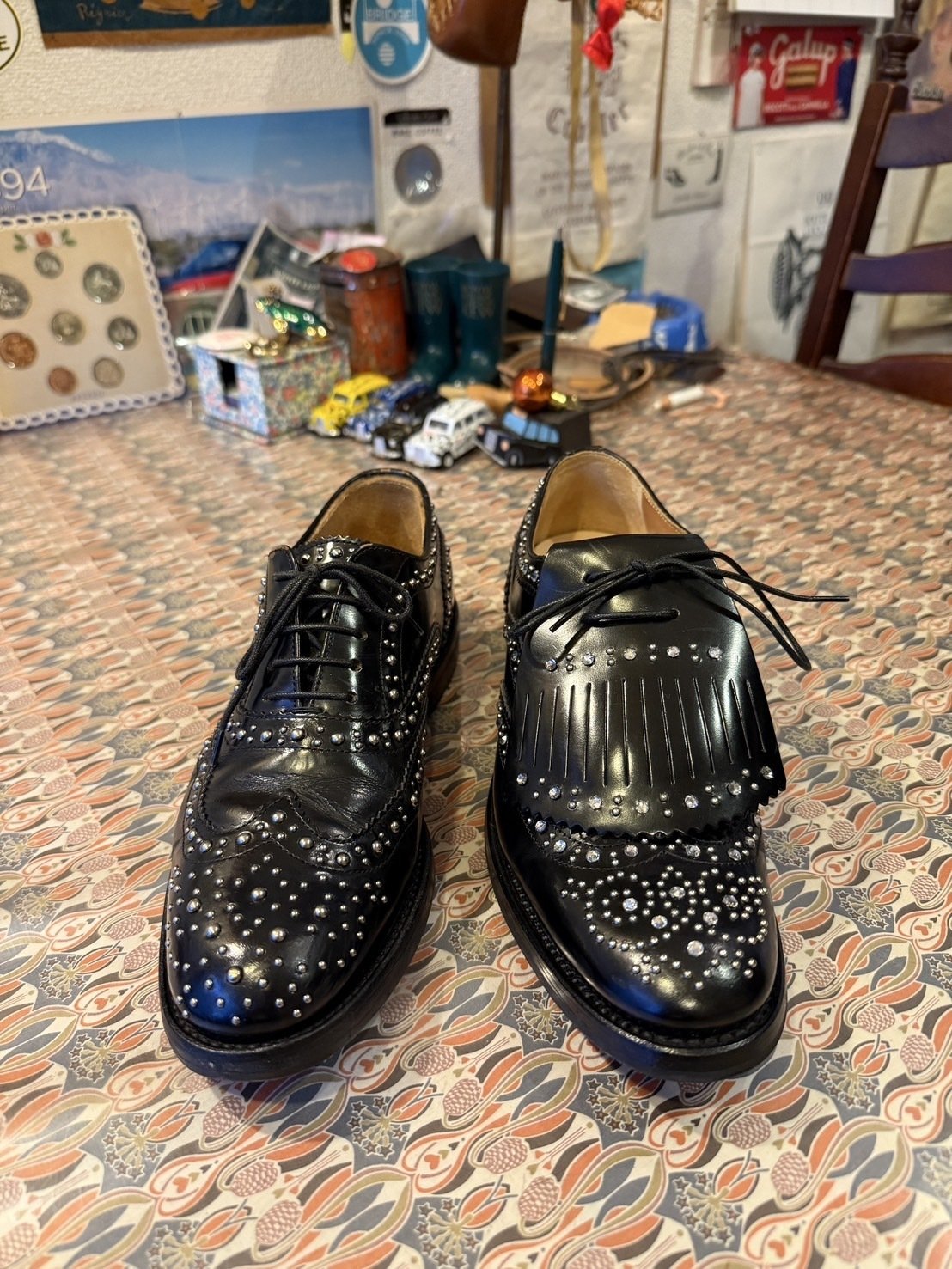 番外編】妻の靴：進化系フルブローグの現在地【Church's】｜asakusacobbler