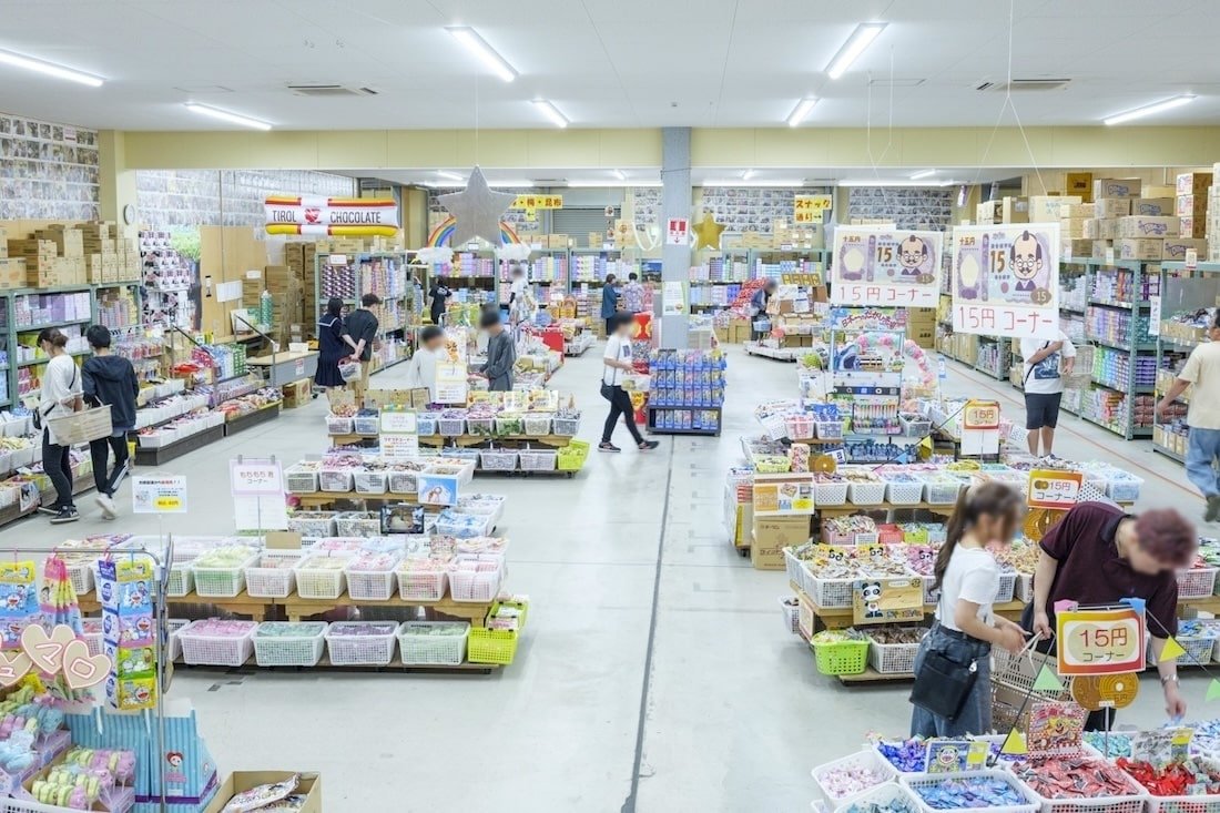 小さなごほうびが、未来を照らす 【日本一のだがし売場 ｜セトウチノ