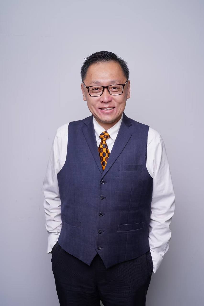 高橋明彦氏は、将来の経済的自由の青写真を探るため、「Web3ファミリー