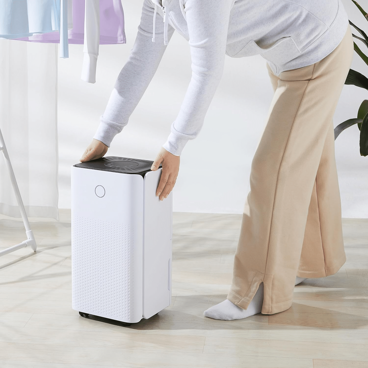 Amazon | Amazonベーシック 除湿機 衣類乾燥機 コンプレッサー式