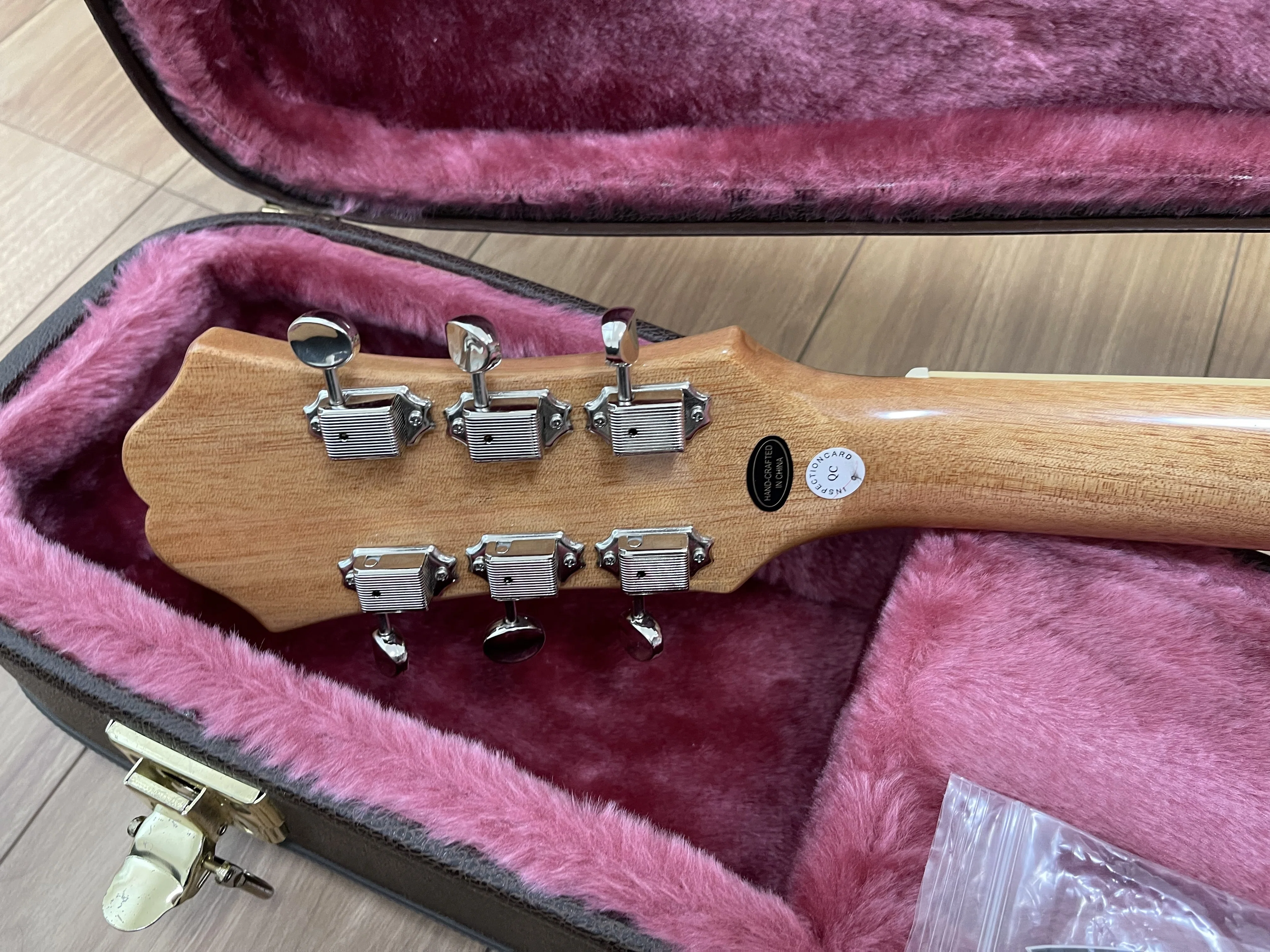 7. Epiphone Casino 中国製｜Atrai Lennon