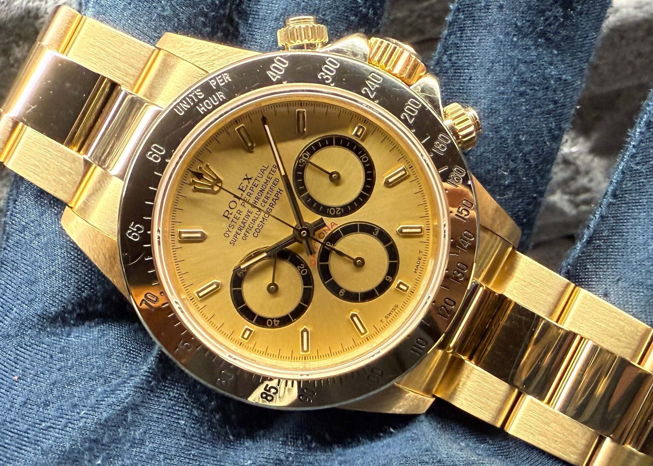 ヨッシー① 逆6 シングルトリチウム 金無垢デイトナ 16528 N1番 シャンパン
