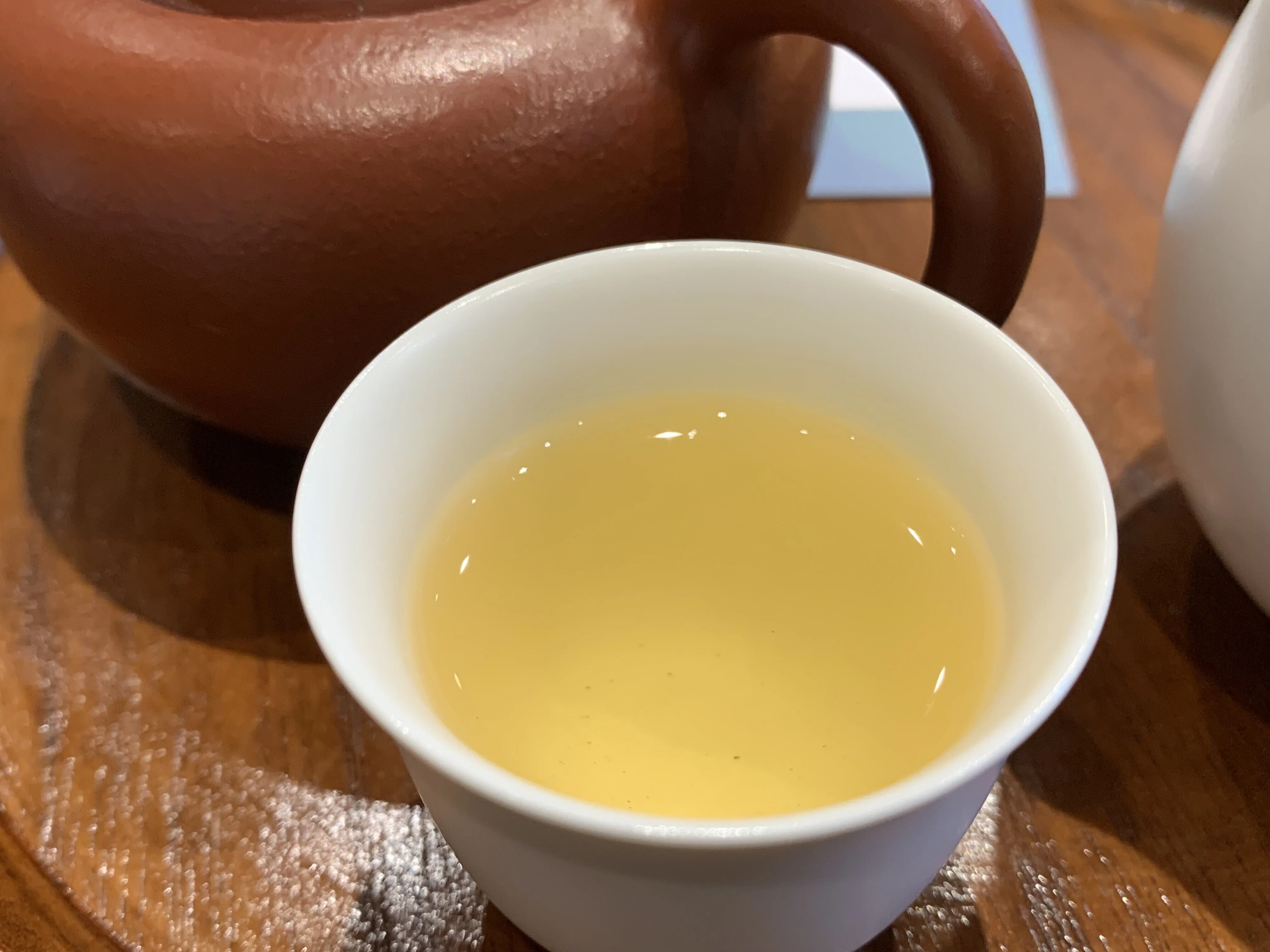 炭火焙煎の台湾烏龍茶【王徳傳】@コレド室町テラス｜ジョリオ