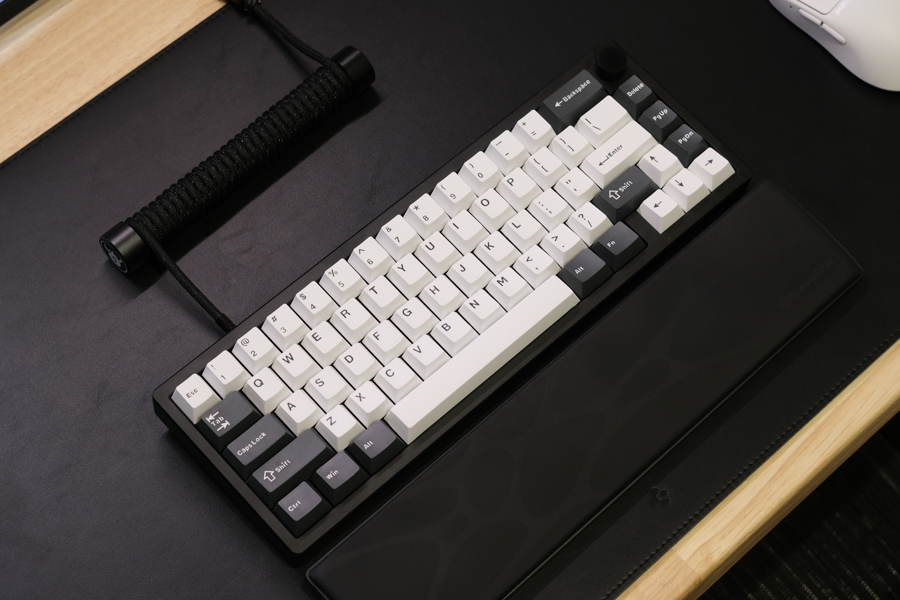 EPOMAKER Galaxy65 メカニカルキーボード Amazon.com: EPOMAKER Galaxy65 Wireless QMK/VIA Mechanical