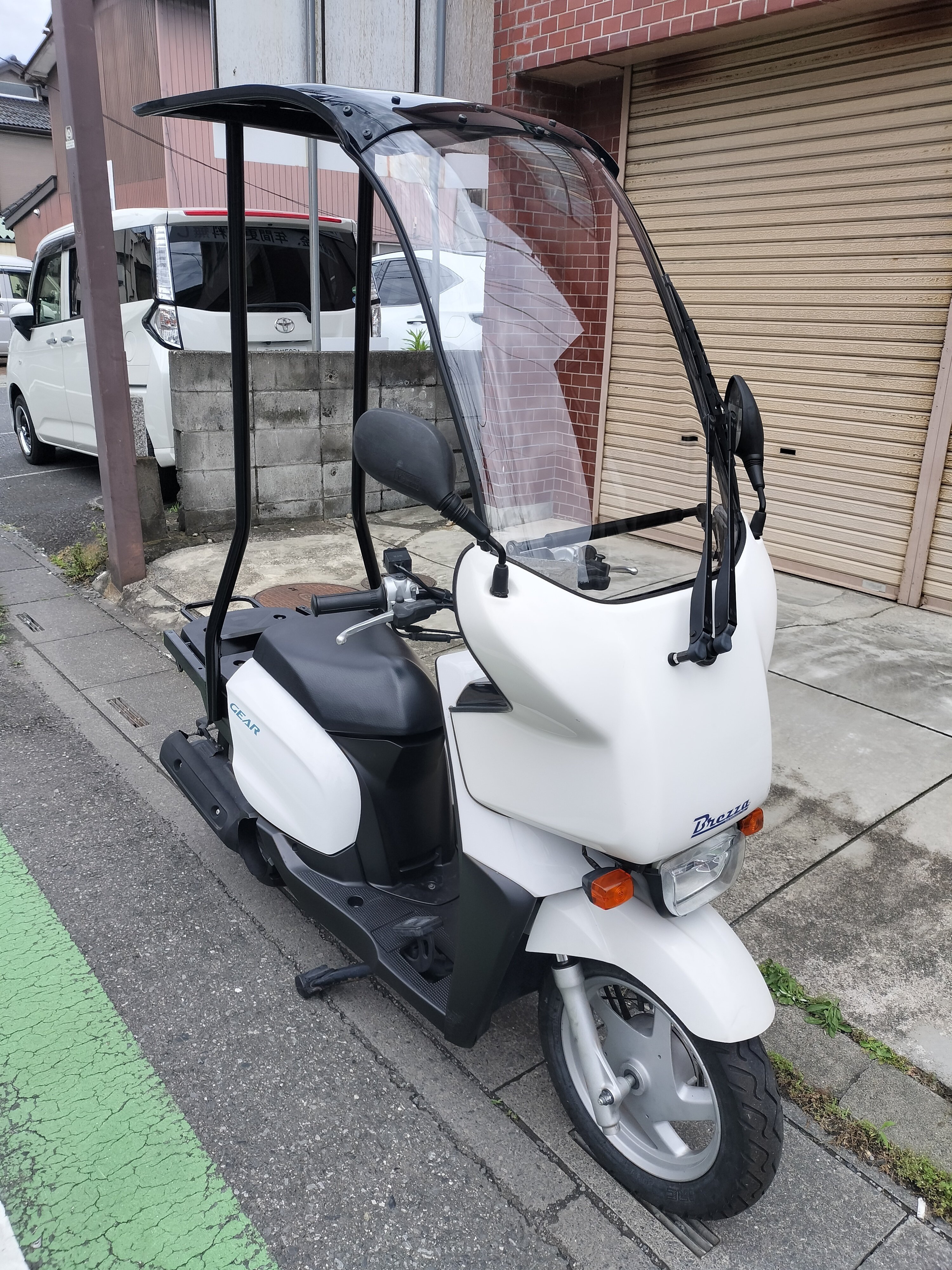 ヤマハ ギア UA08J ブレッサルーフキット付き Uberなど 雨天 価格