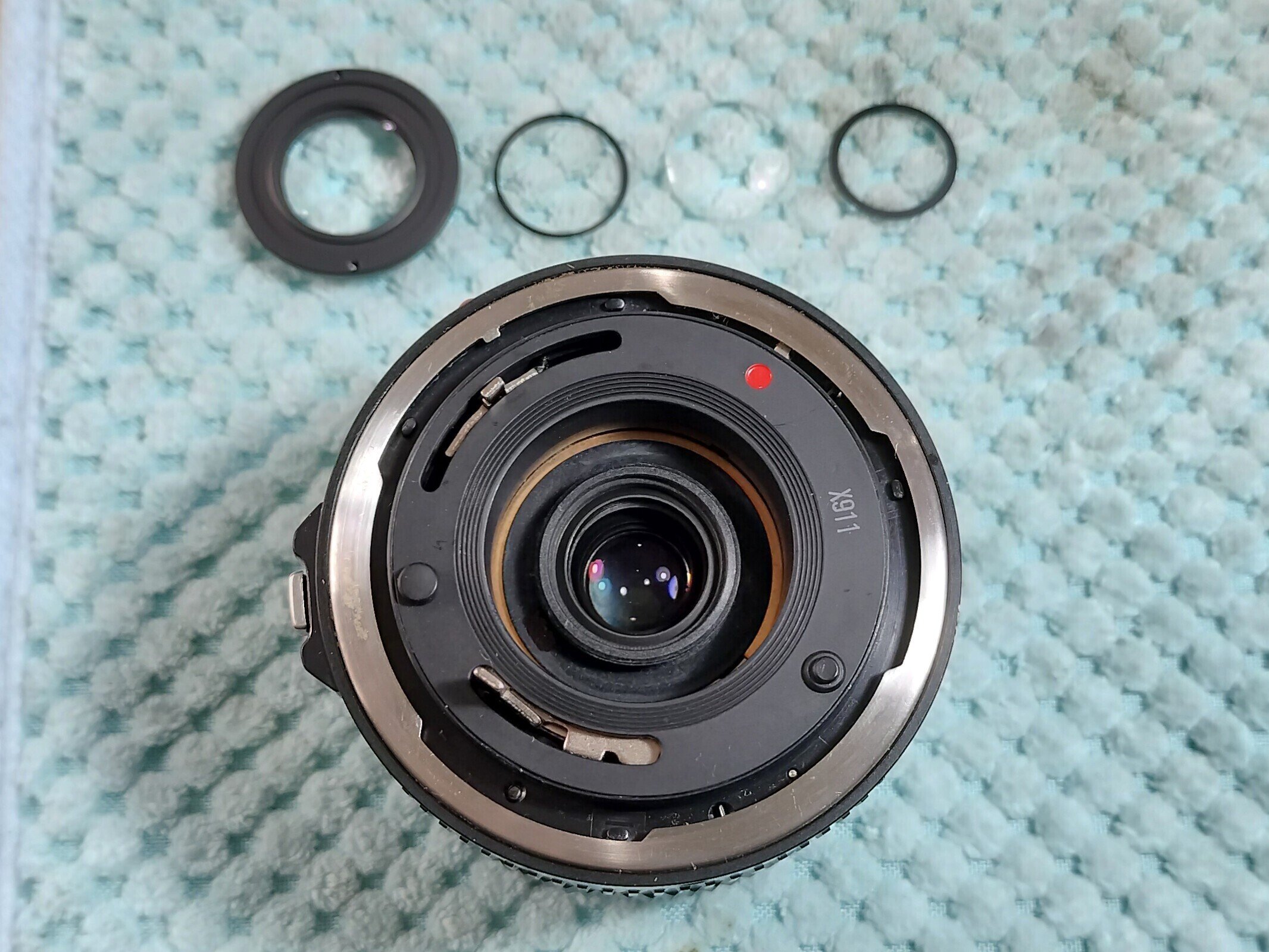 Canon New FD 35mm F/2.8の分解｜フィルムカメラ修理のアクアカメラ